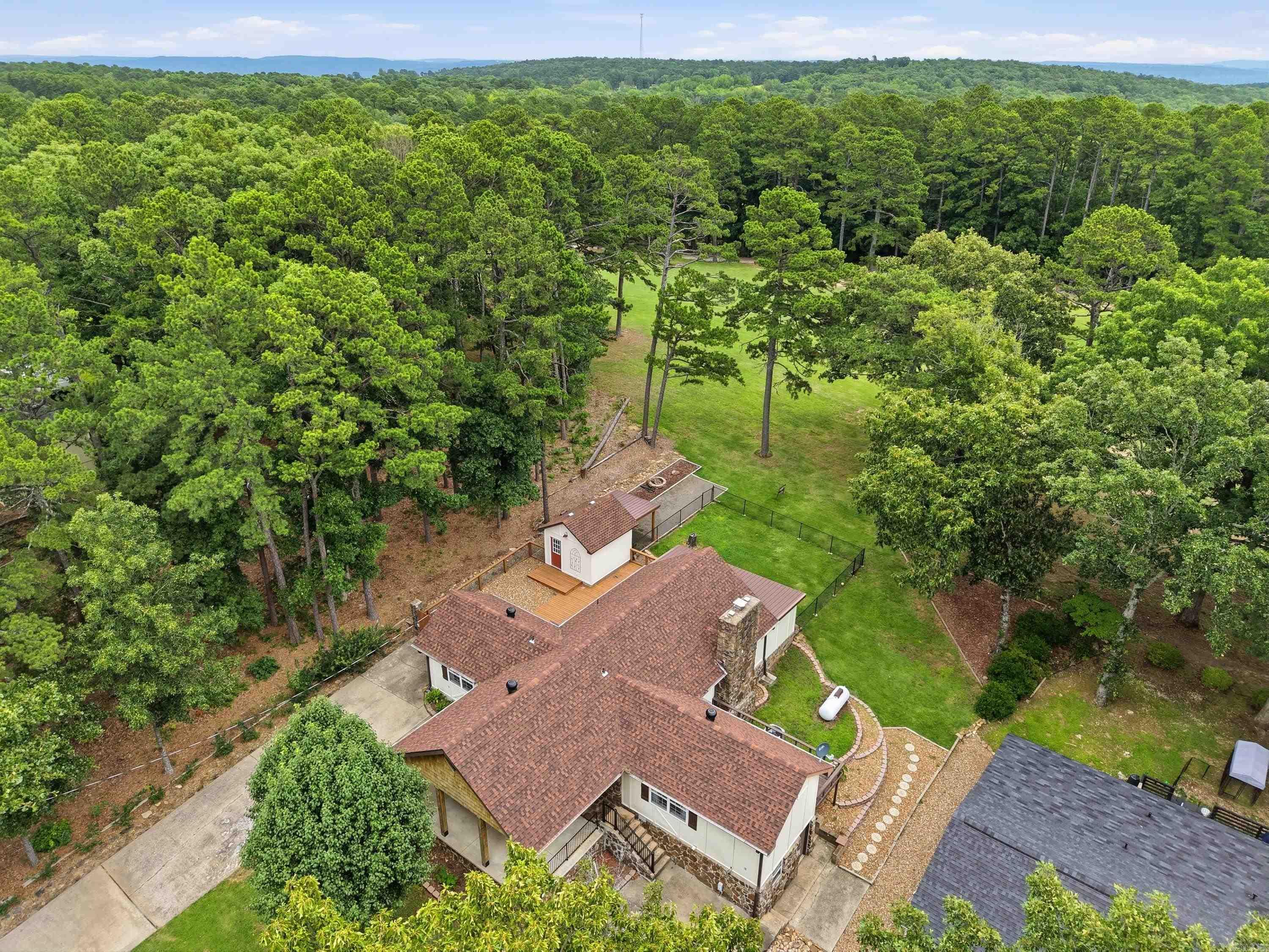 INDIAN HILLS - Residential