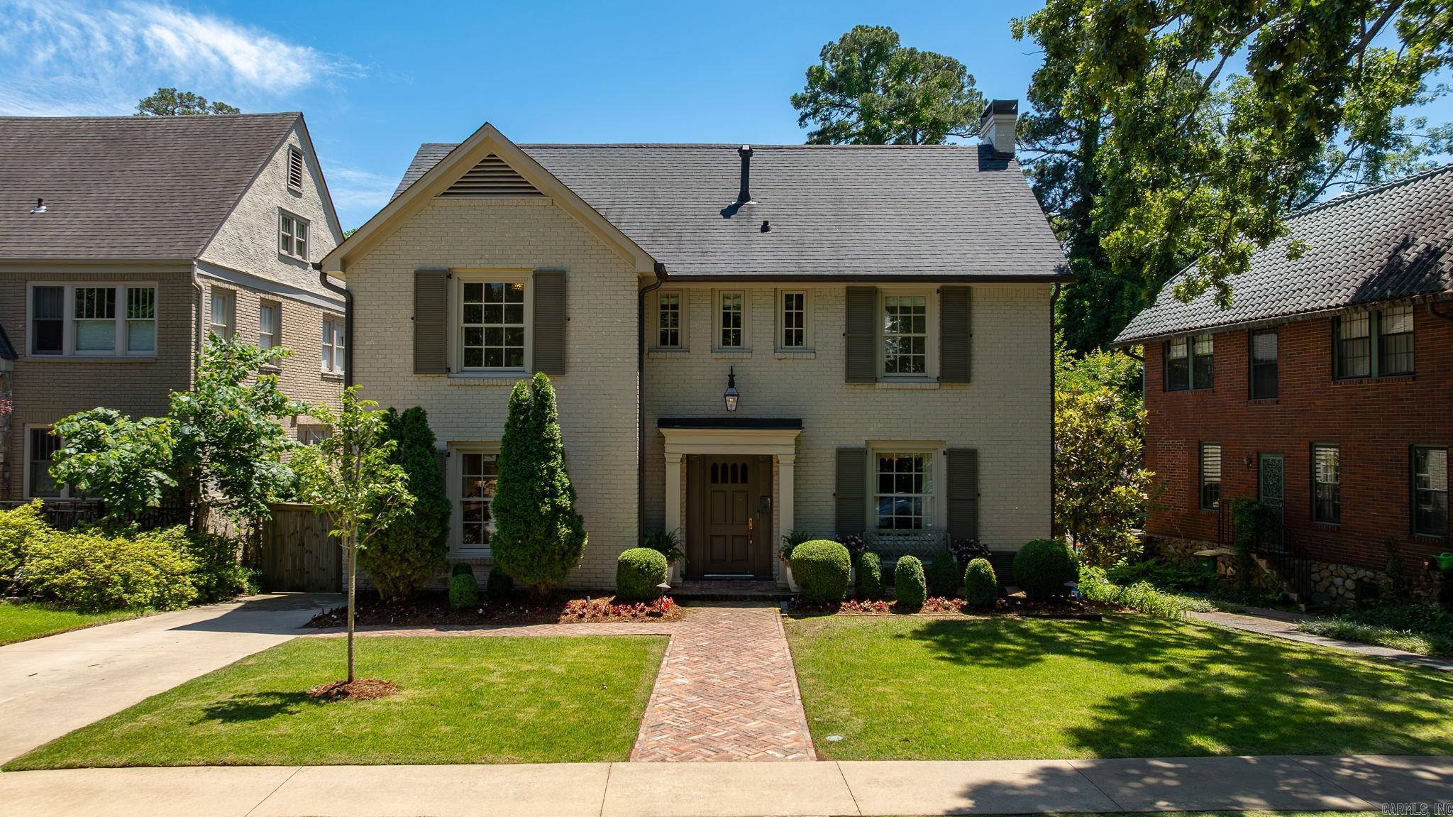CLIFFEWOOD - Residential