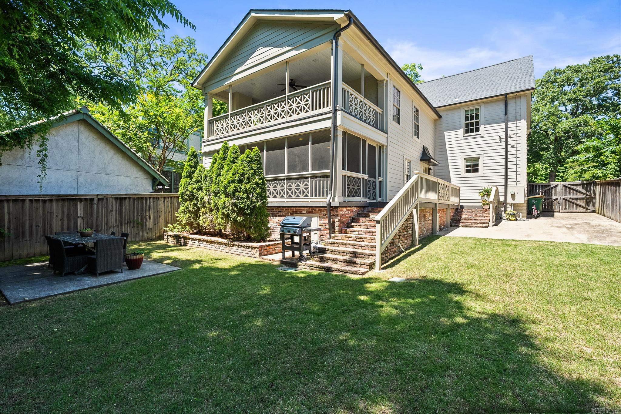 CLIFFEWOOD - Residential
