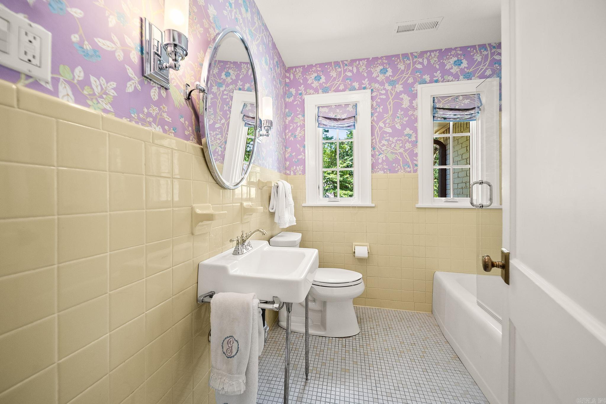 CLIFFEWOOD - Residential