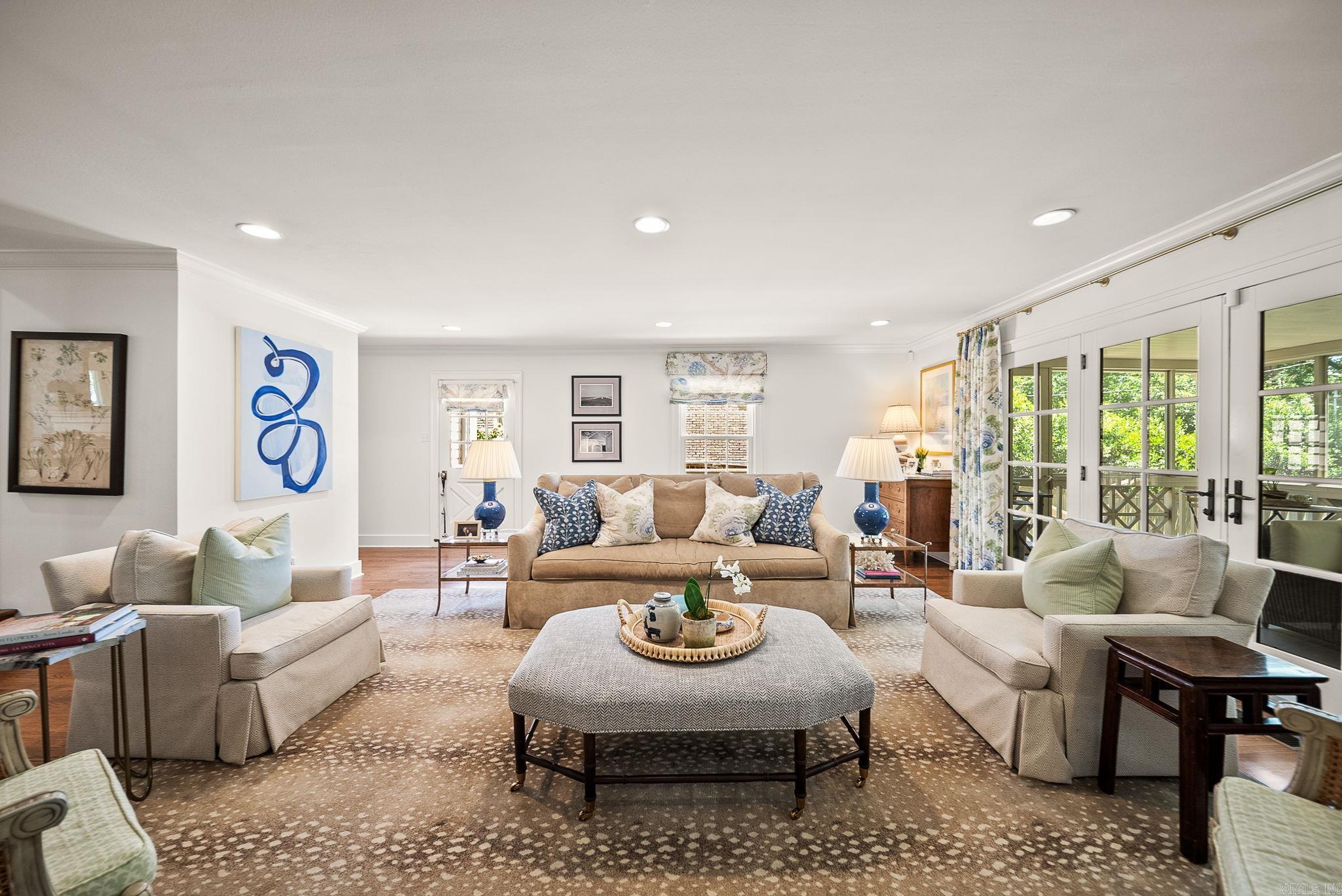 CLIFFEWOOD - Residential