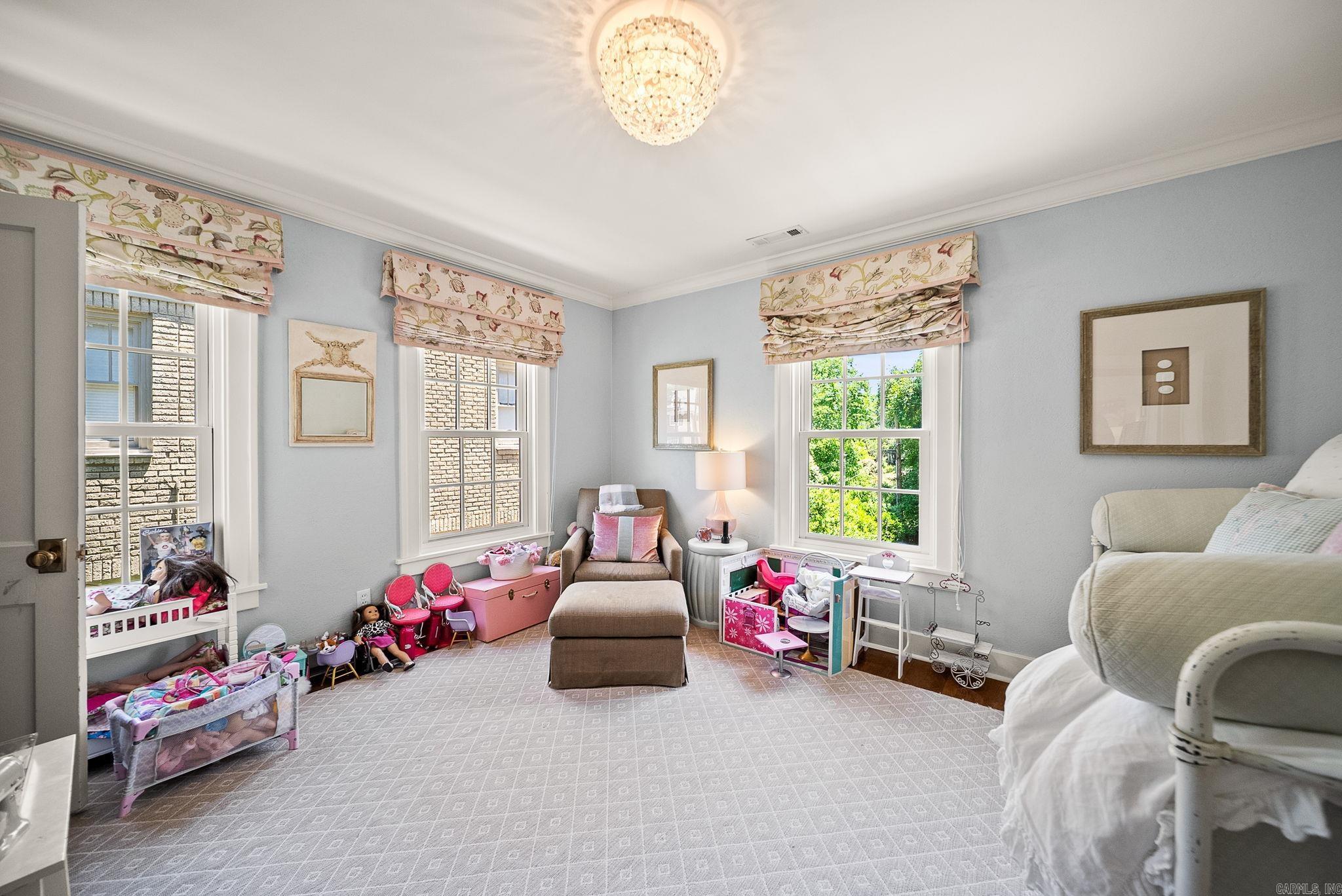 CLIFFEWOOD - Residential