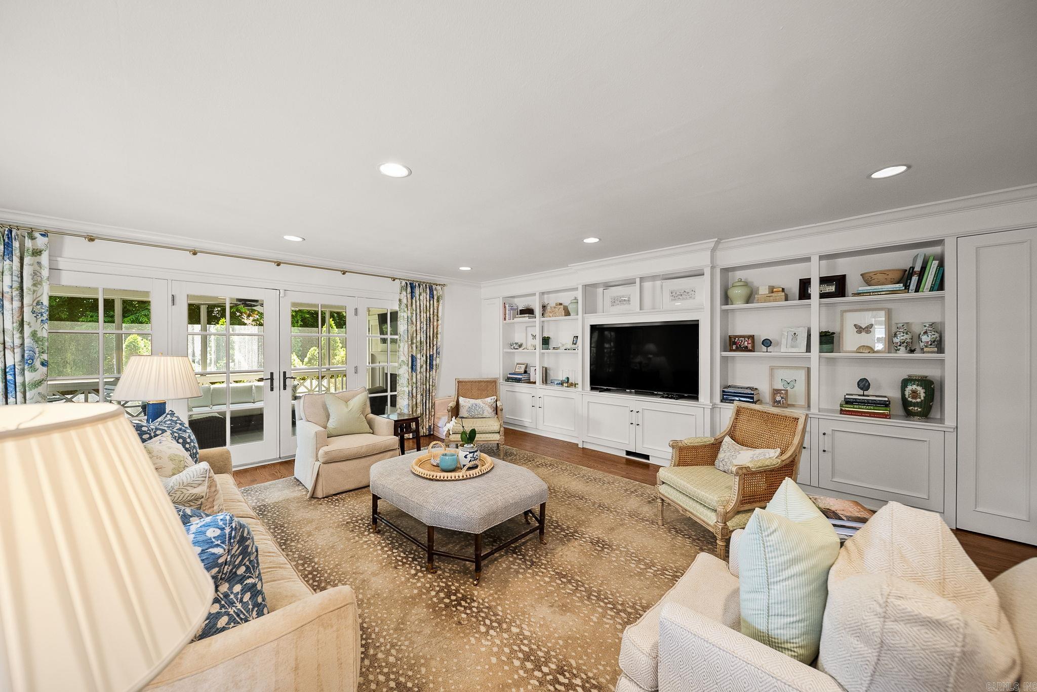 CLIFFEWOOD - Residential