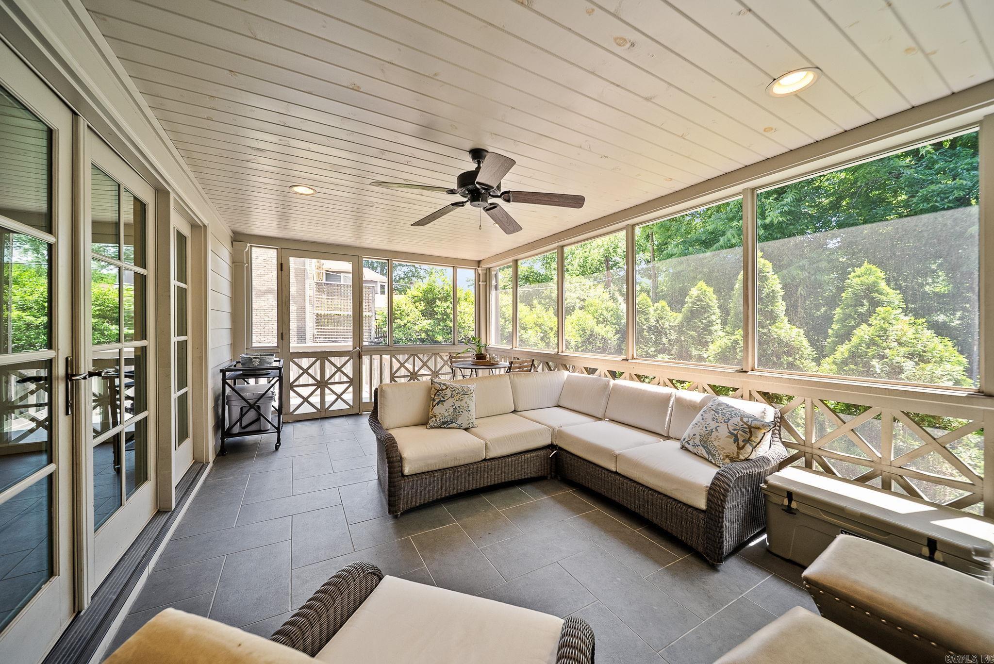 CLIFFEWOOD - Residential
