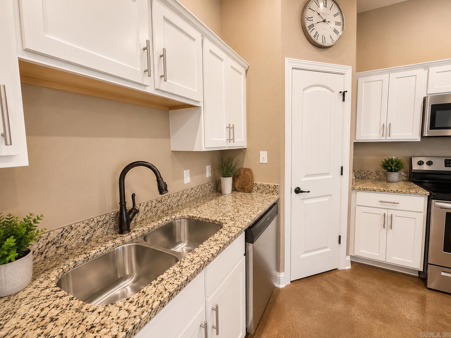 WOLF MEADOWS - Residential