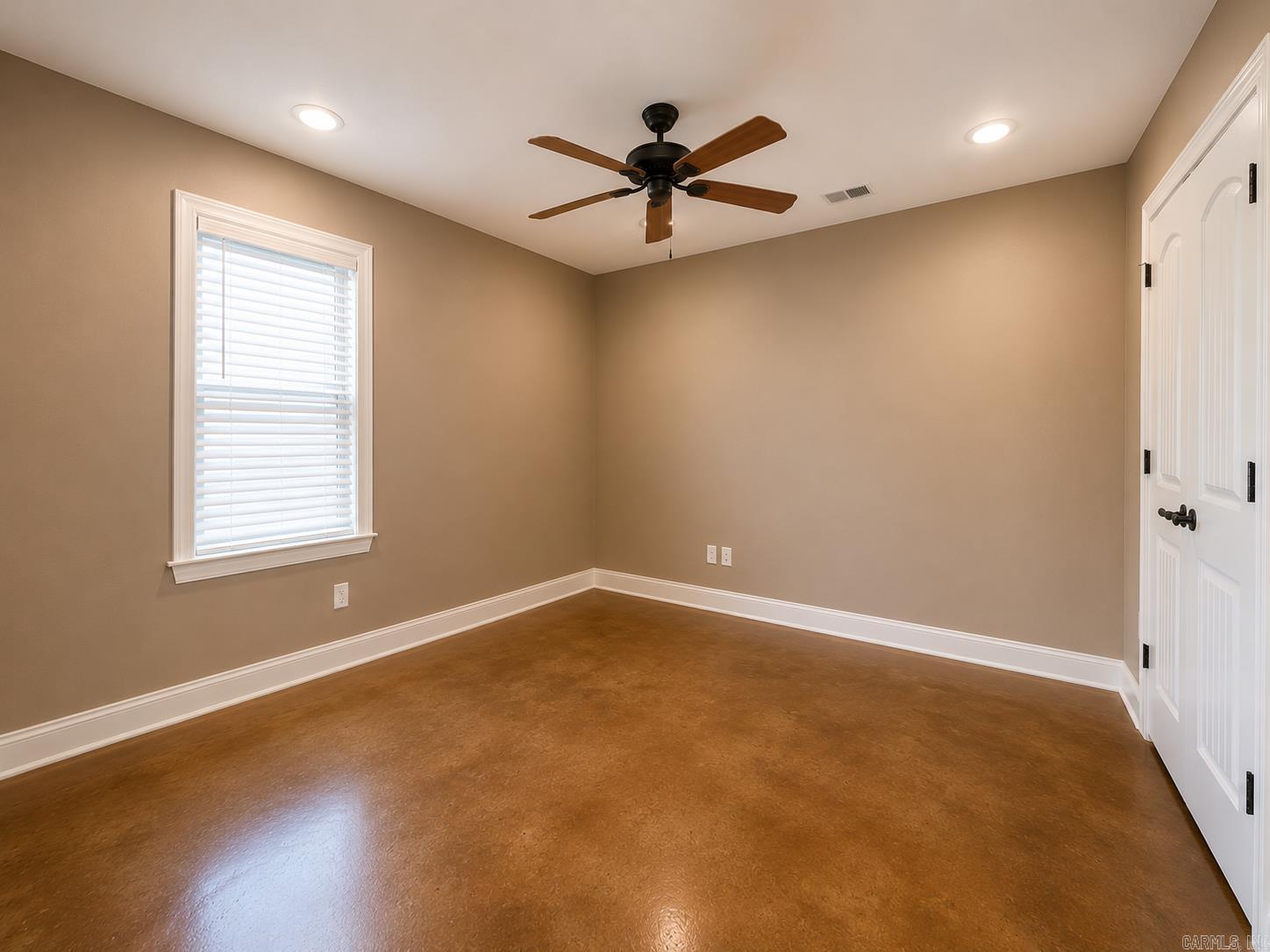 WOLF MEADOWS - Residential