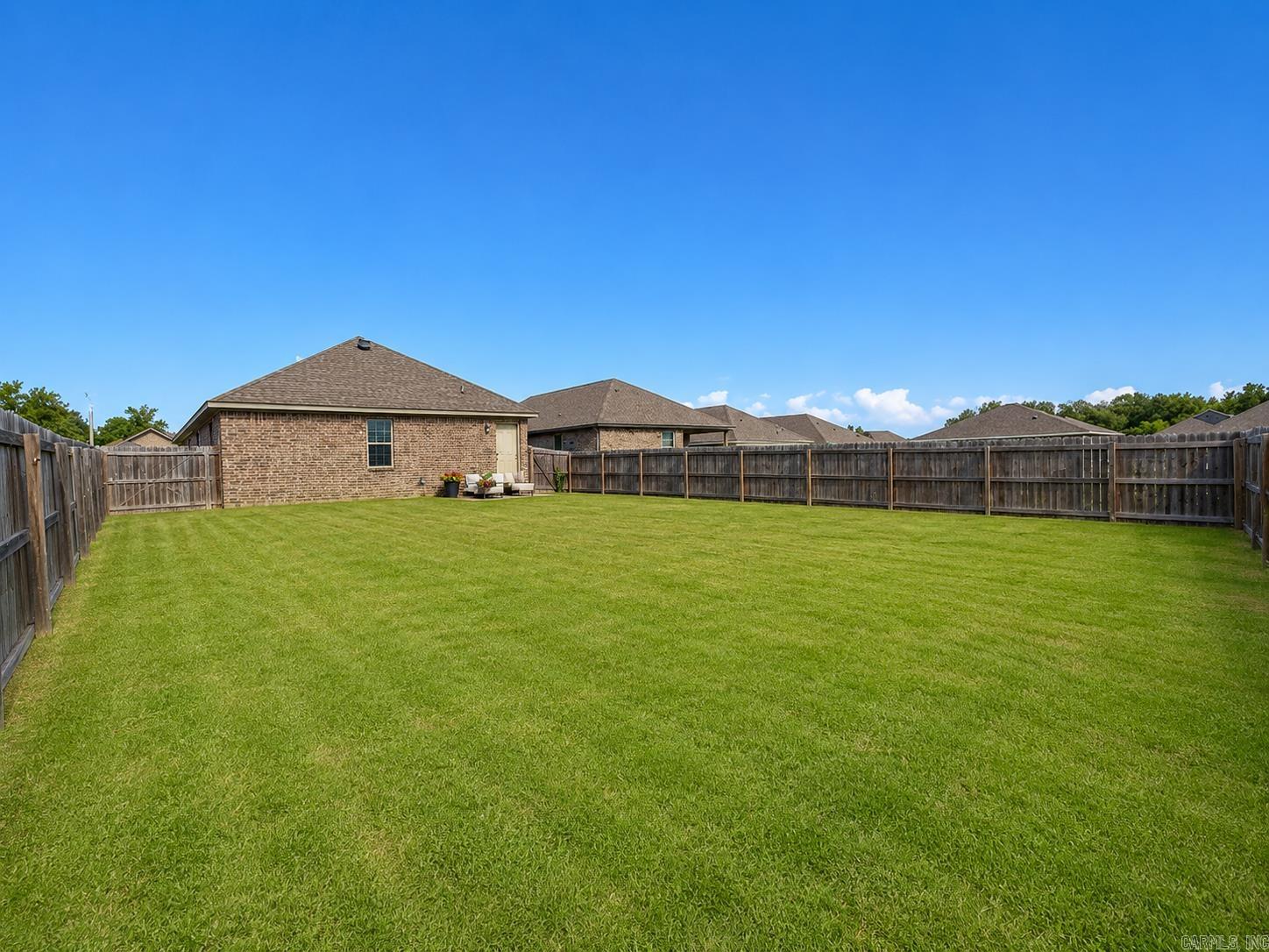 WOLF MEADOWS - Residential