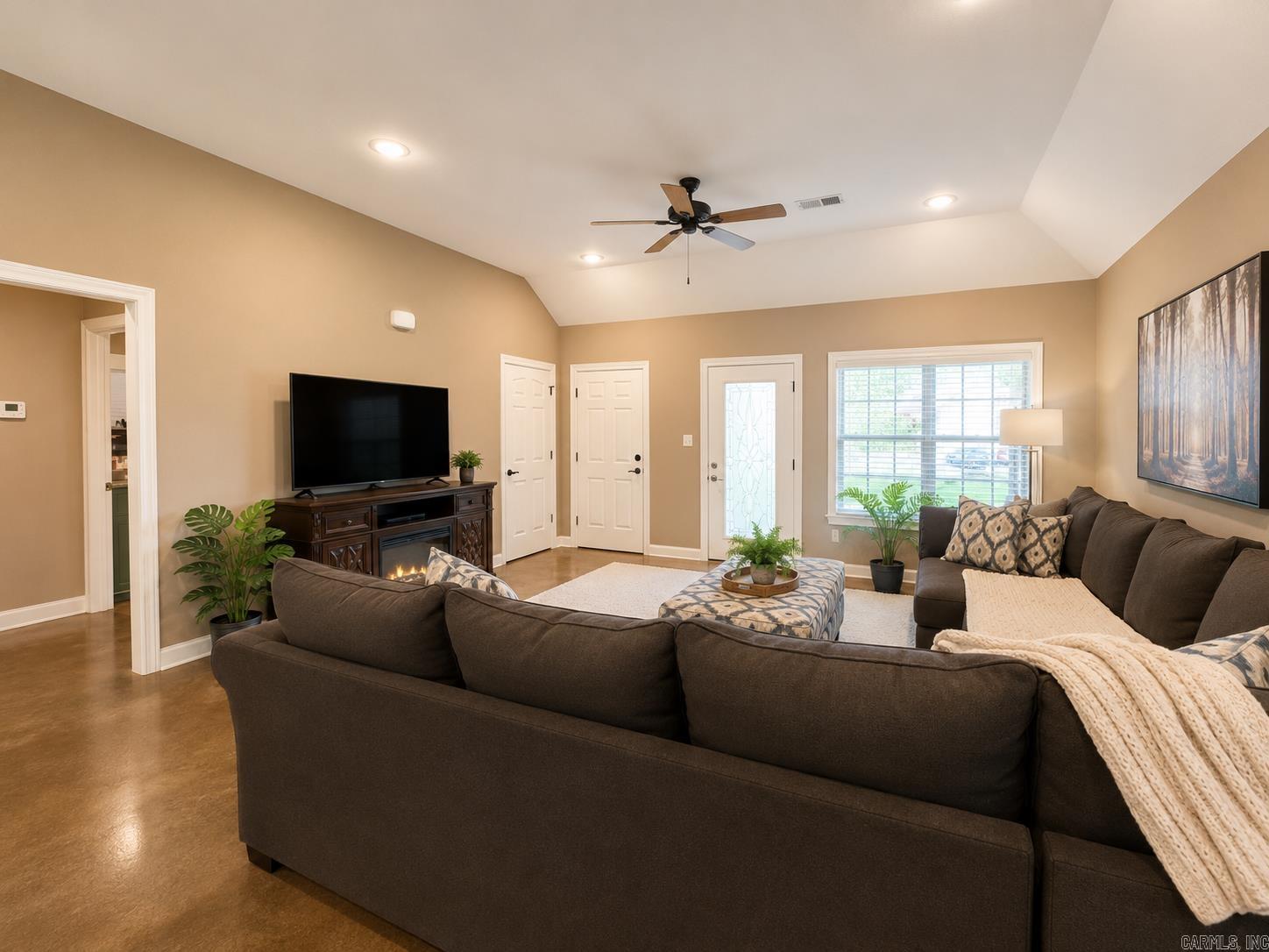 WOLF MEADOWS - Residential