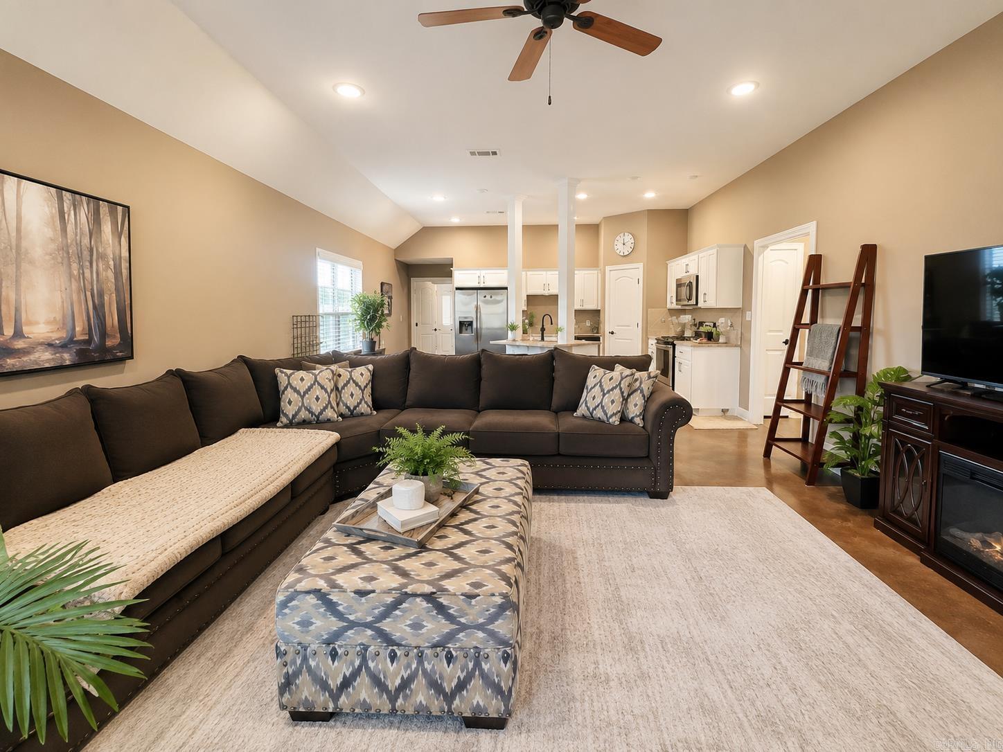WOLF MEADOWS - Residential