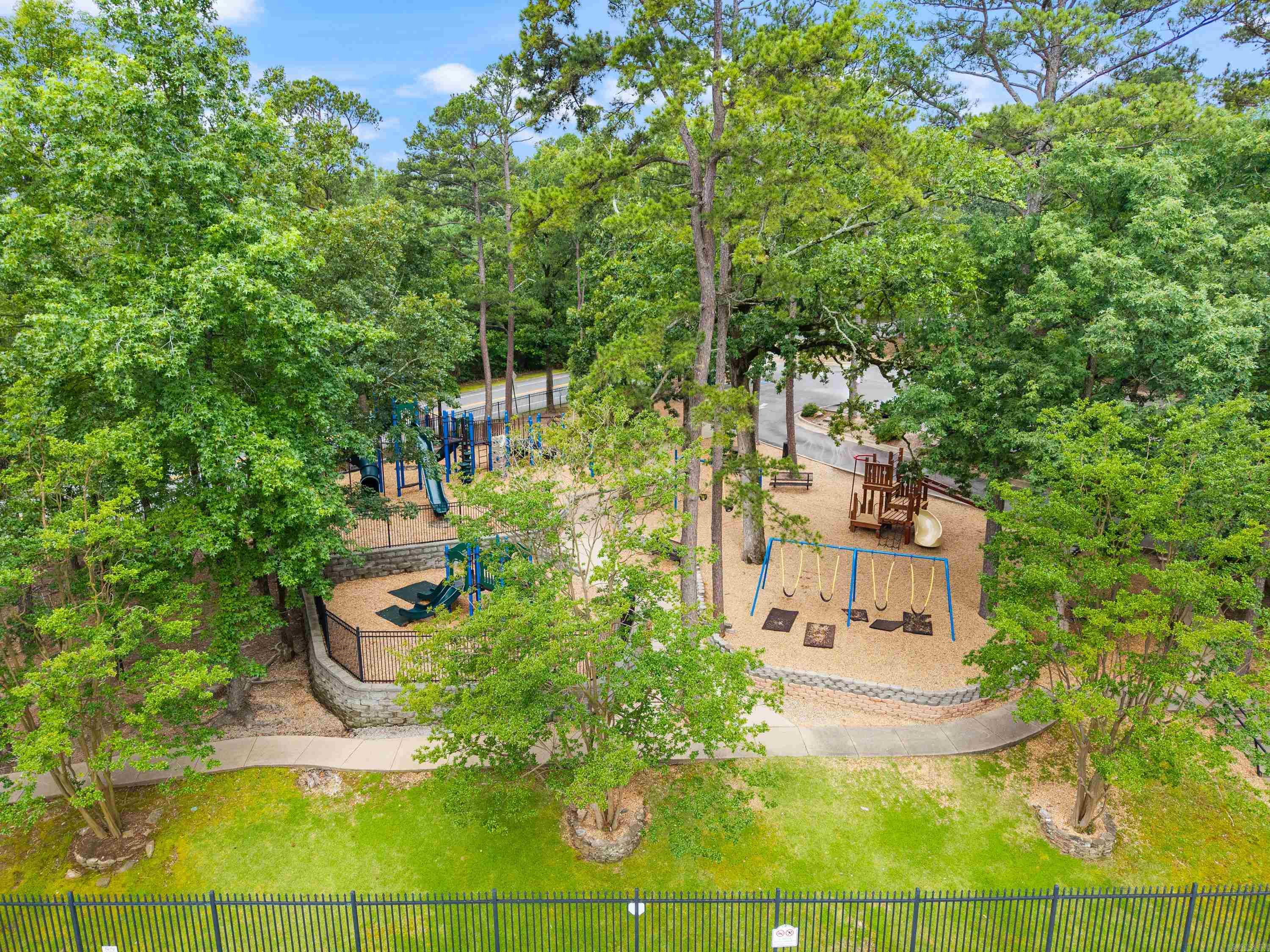 ST CHARLES ADDN - Residential