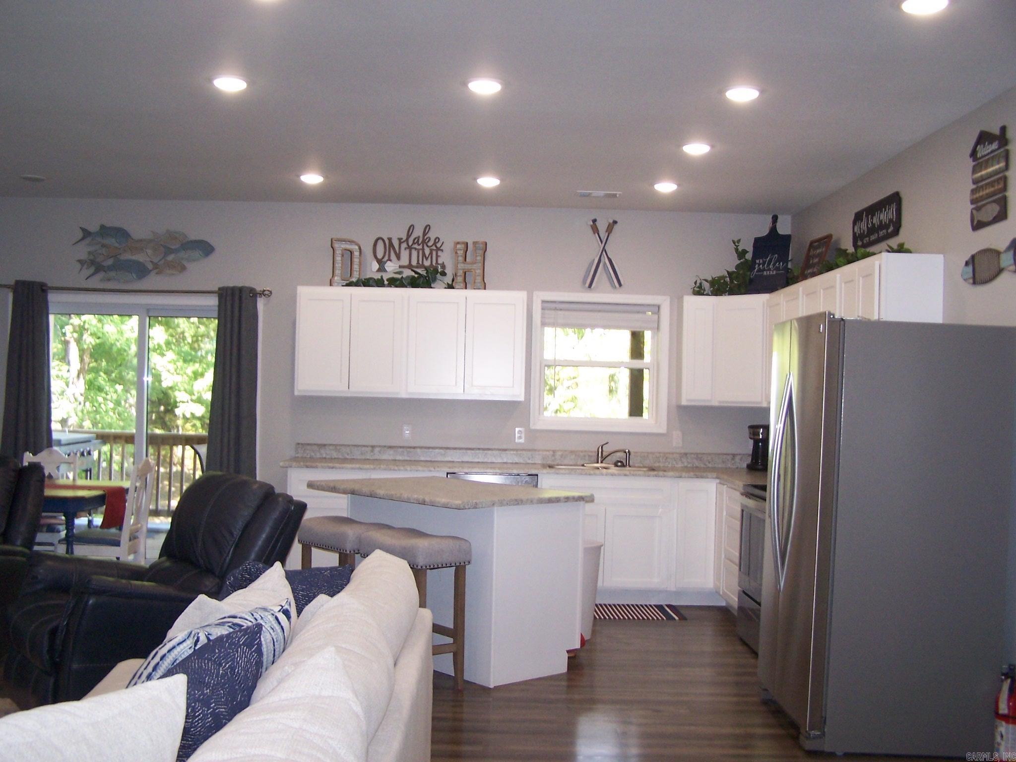 LOCKSLEY - Residential