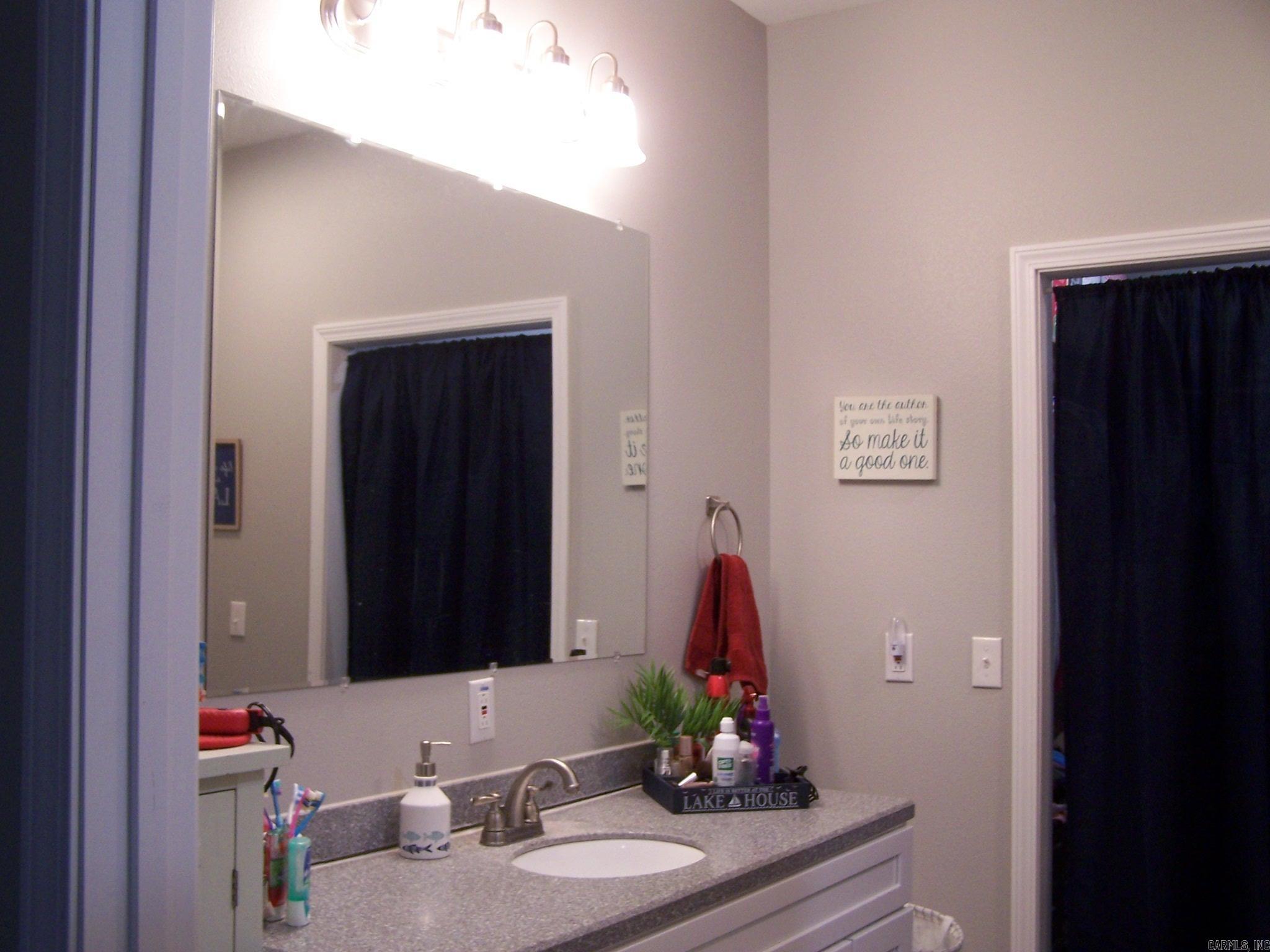 LOCKSLEY - Residential