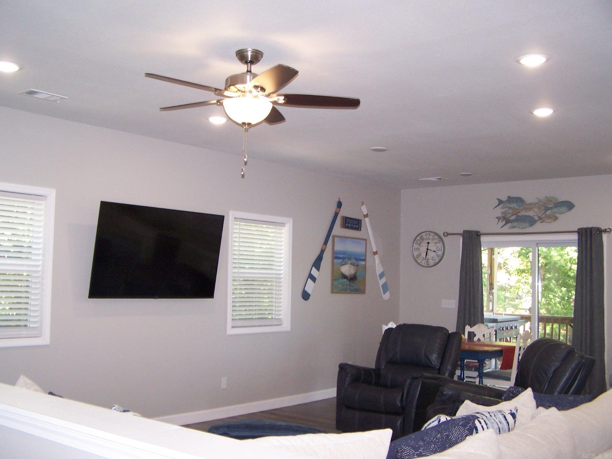 LOCKSLEY - Residential