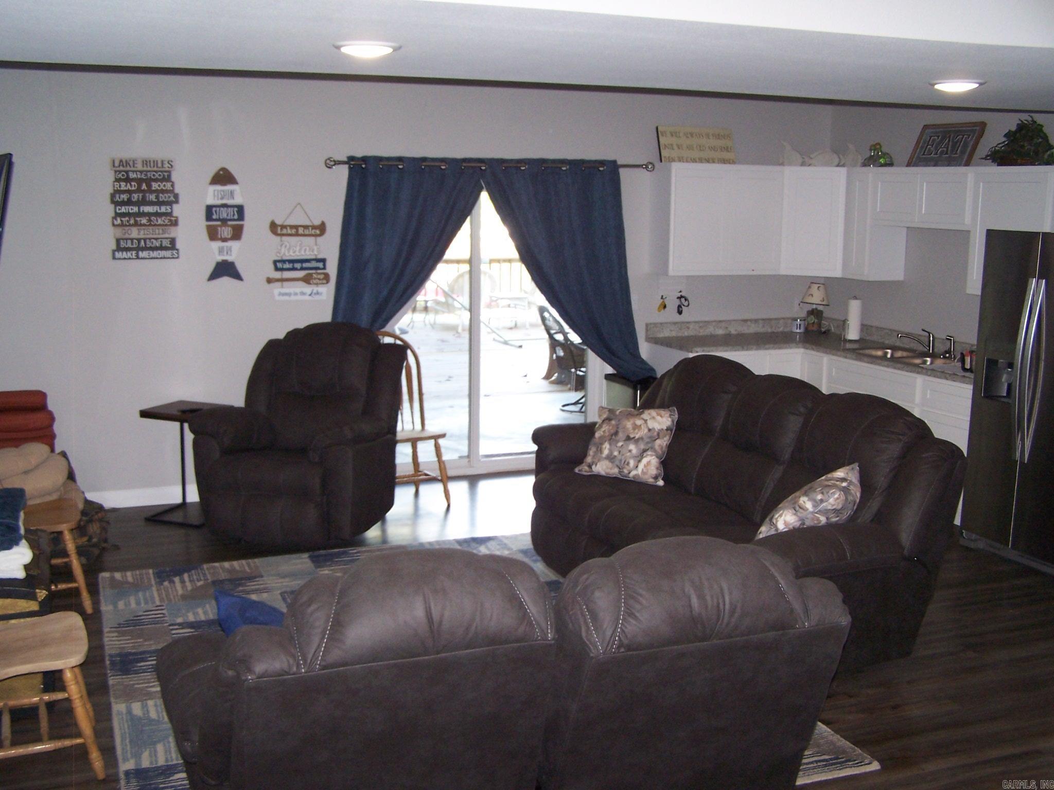 LOCKSLEY - Residential