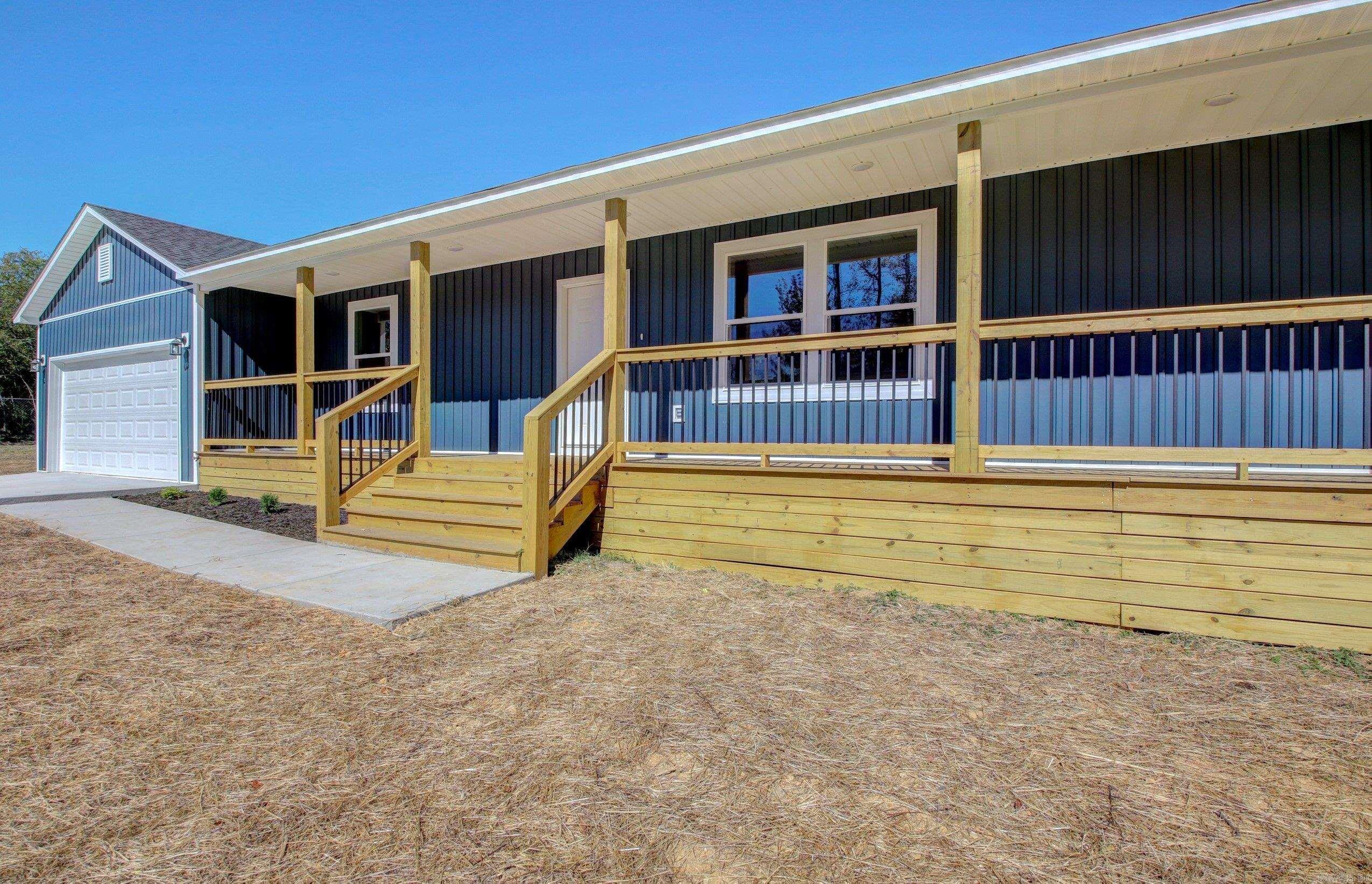 Metes & Bounds - Residential