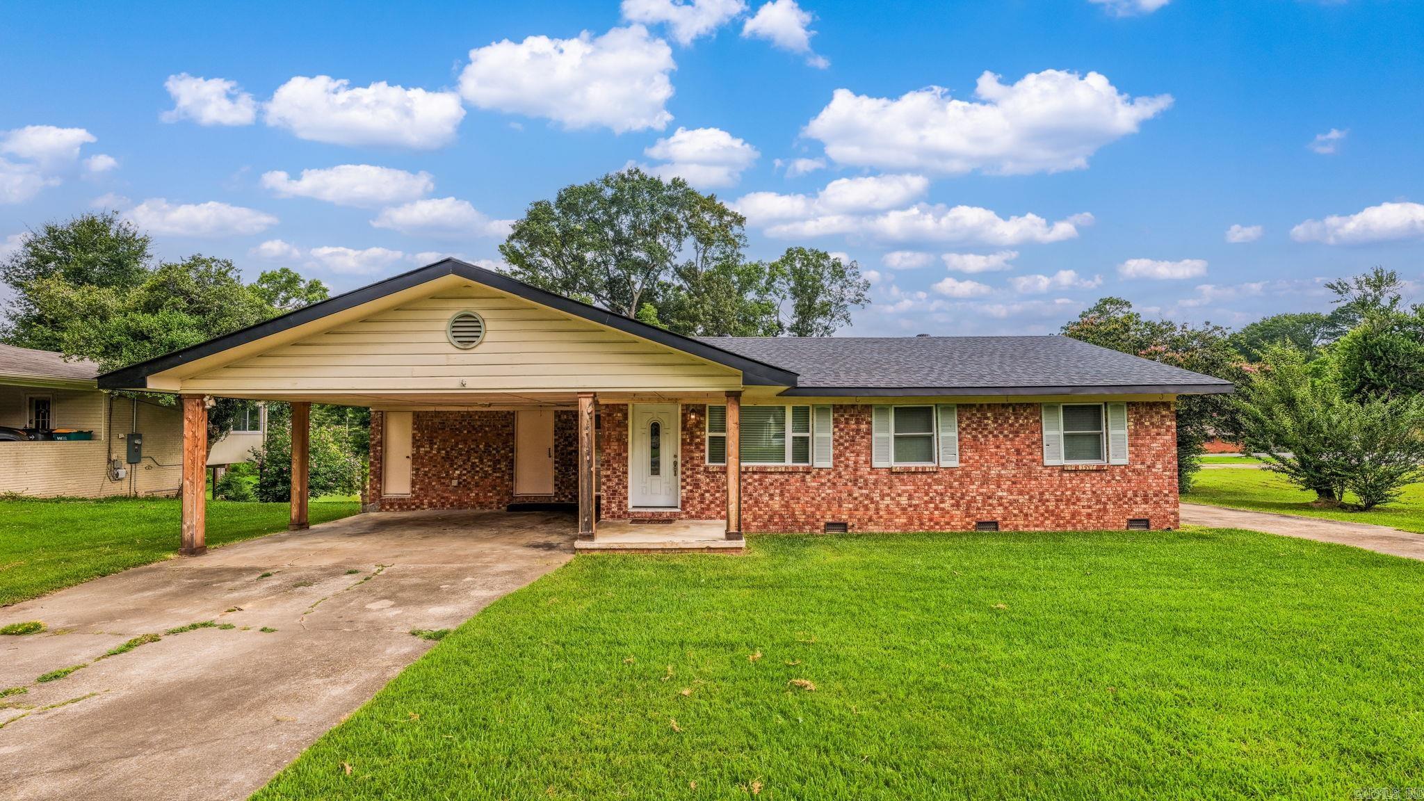 INDIANHEAD LAKES EST - Residential