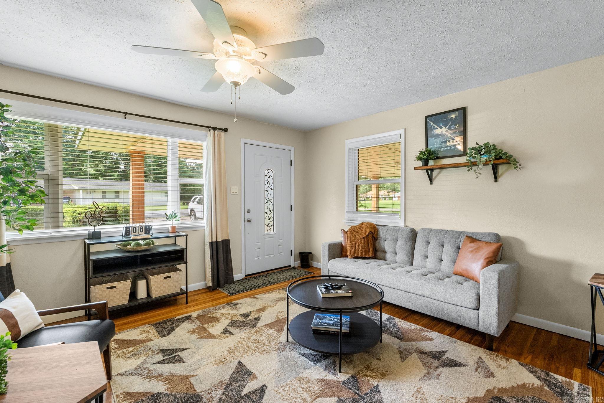 INDIANHEAD LAKES EST - Residential
