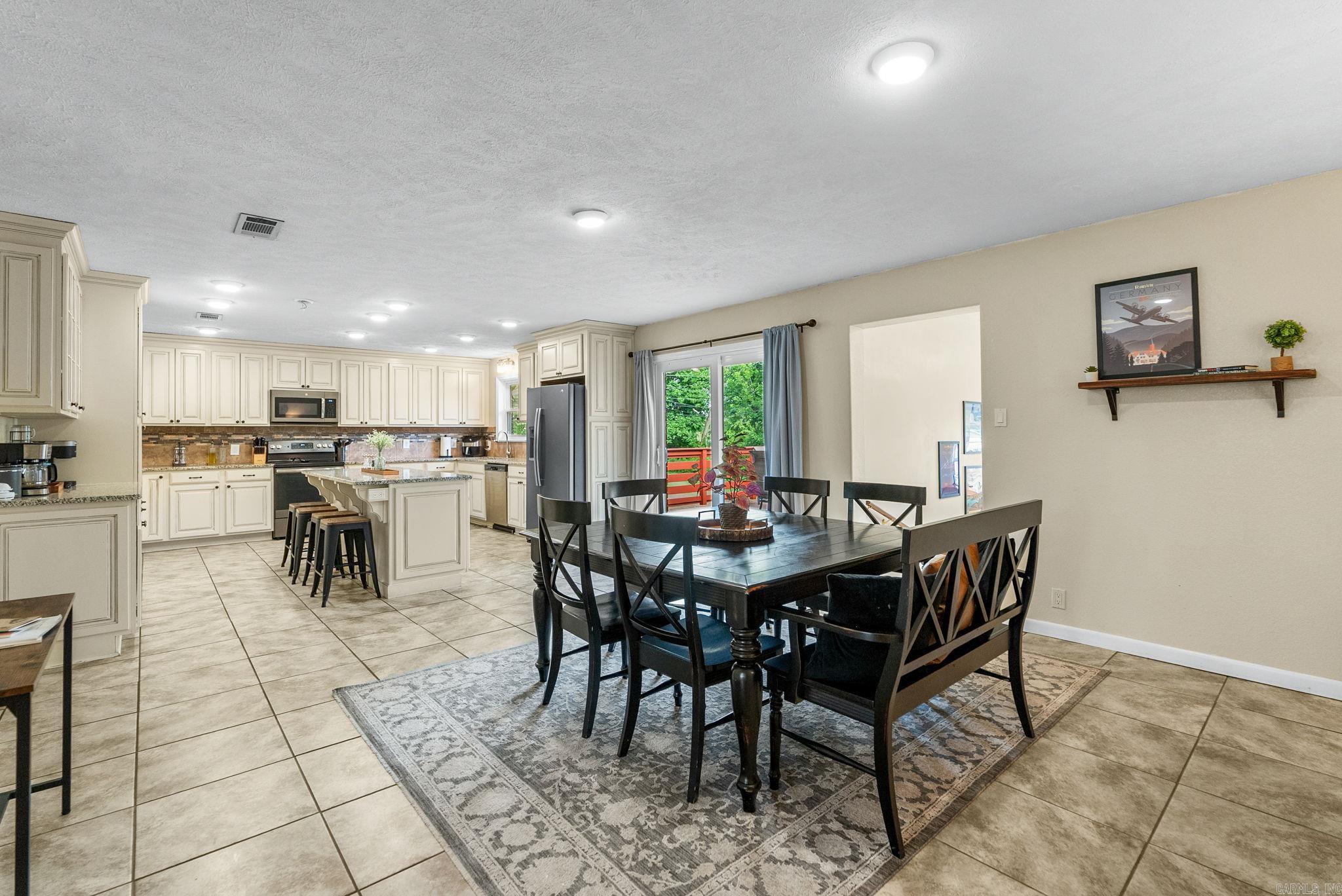 INDIANHEAD LAKES EST - Residential