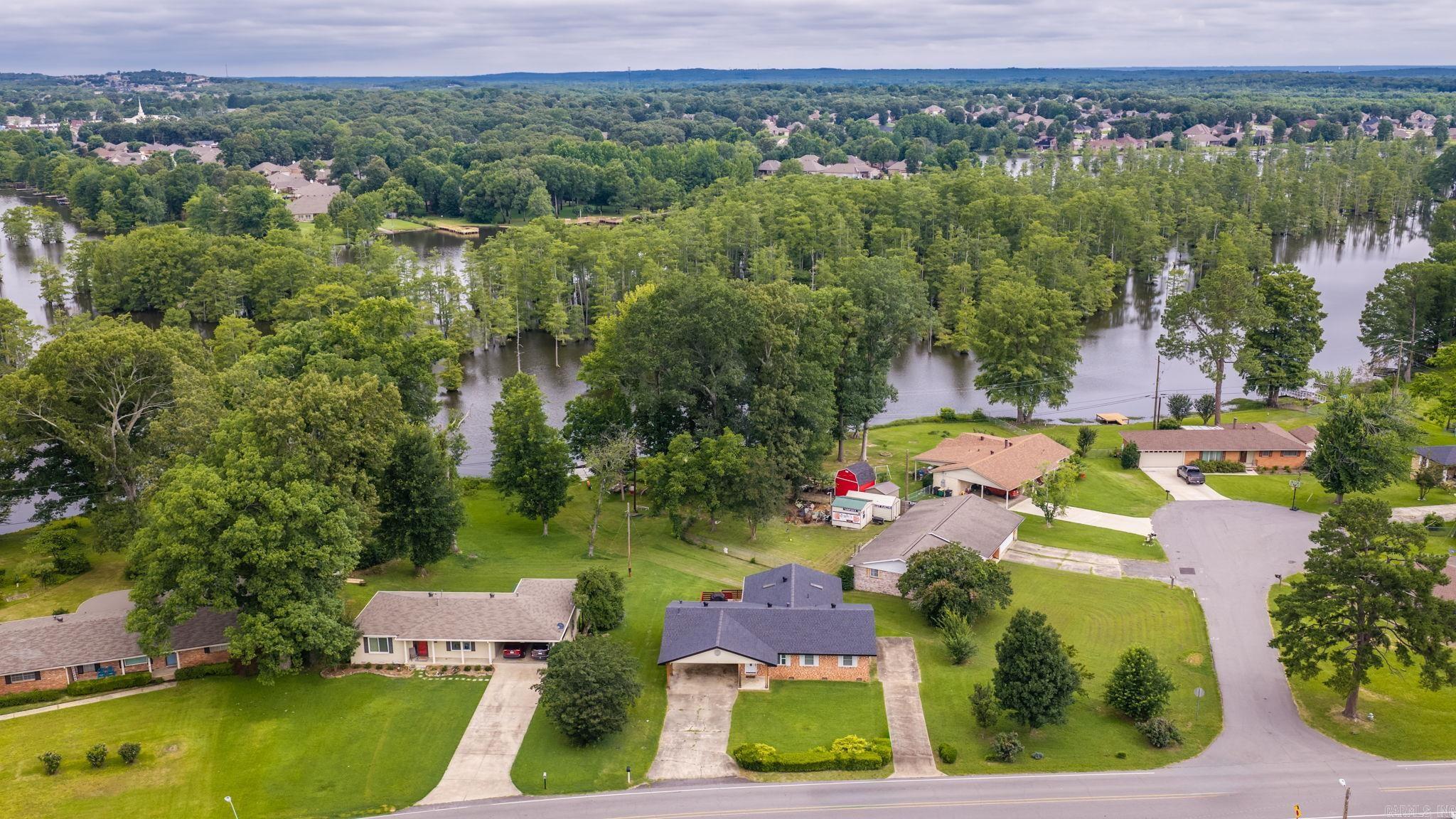 INDIANHEAD LAKES EST - Residential