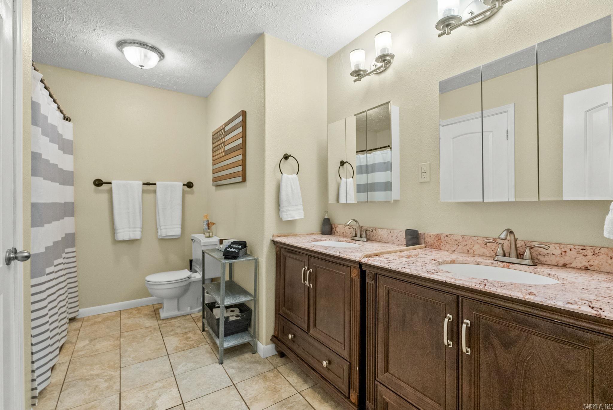 INDIANHEAD LAKES EST - Residential