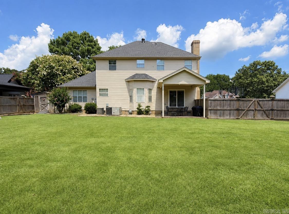 RIVER OAKS - Residential