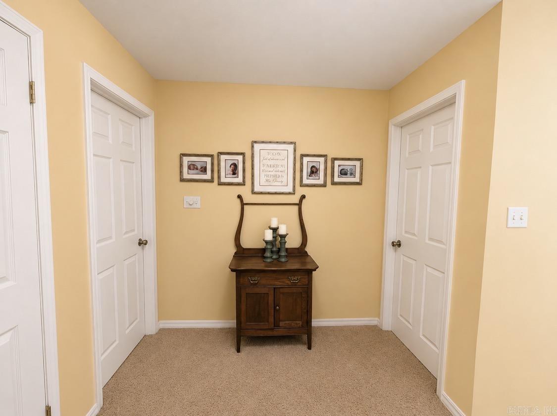 RIVER OAKS - Residential