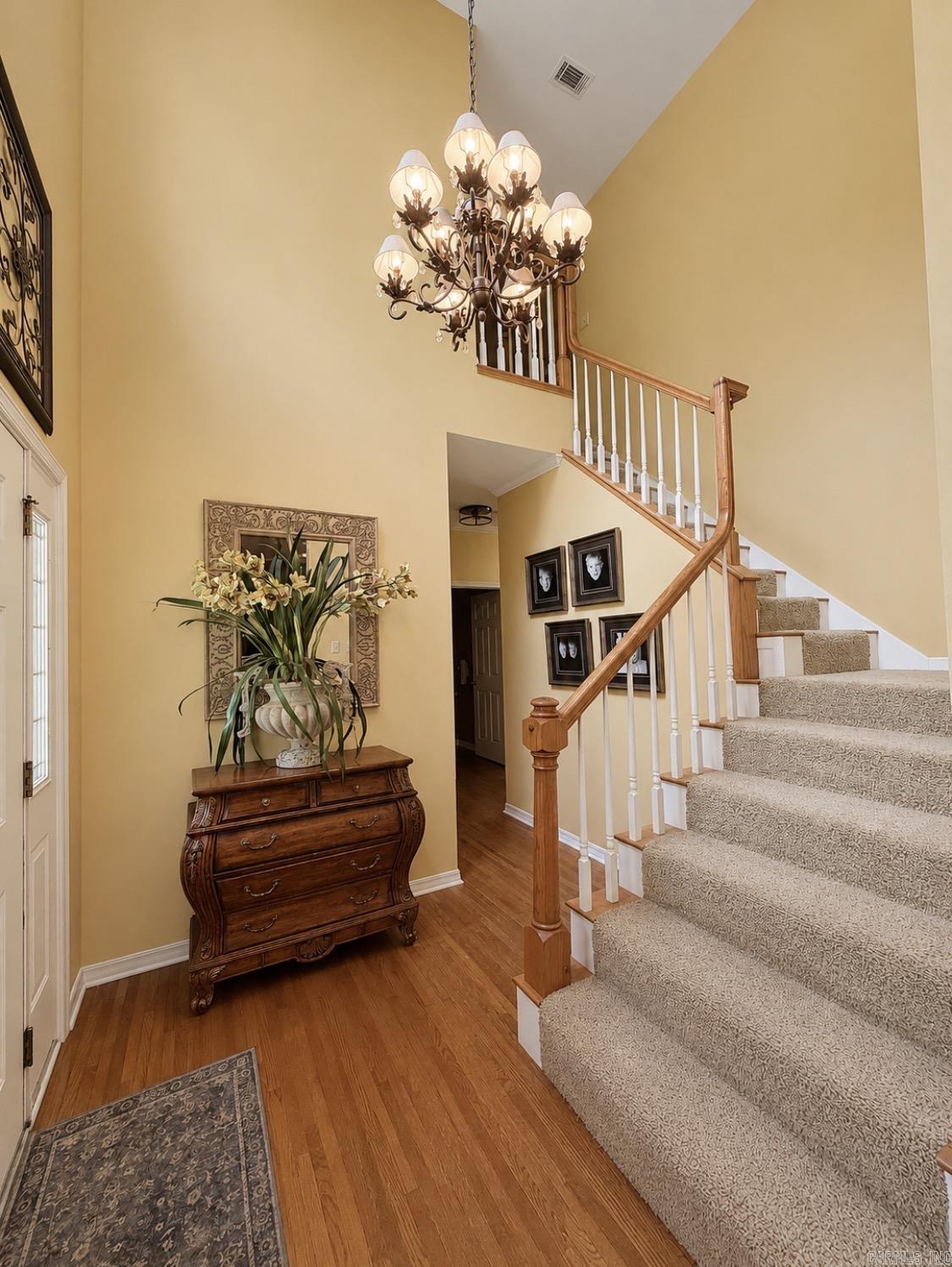 RIVER OAKS - Residential