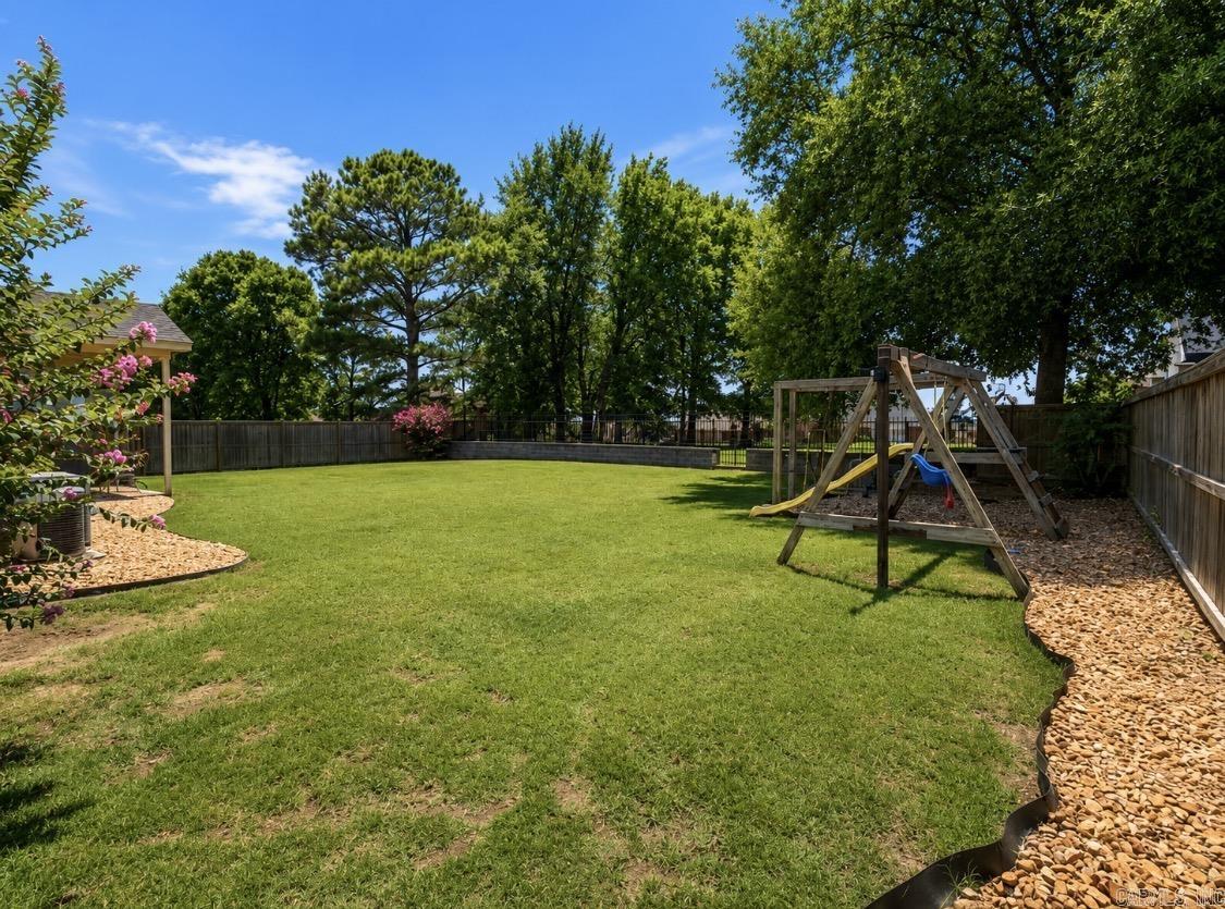 RIVER OAKS - Residential
