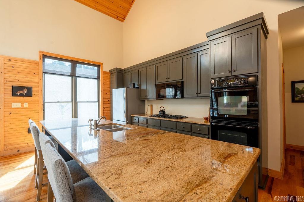 TROUT HAVEN - Residential