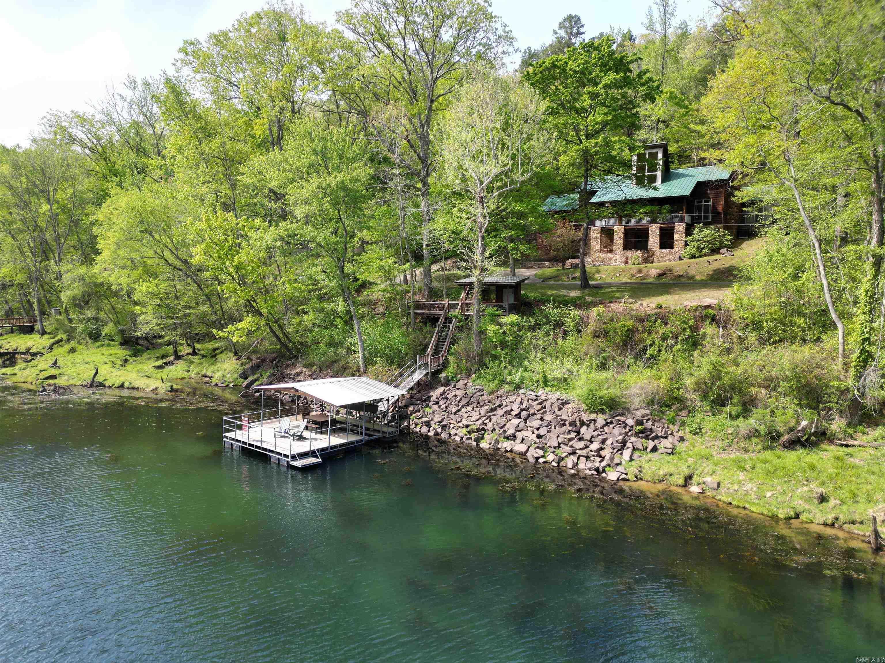 TROUT HAVEN - Residential