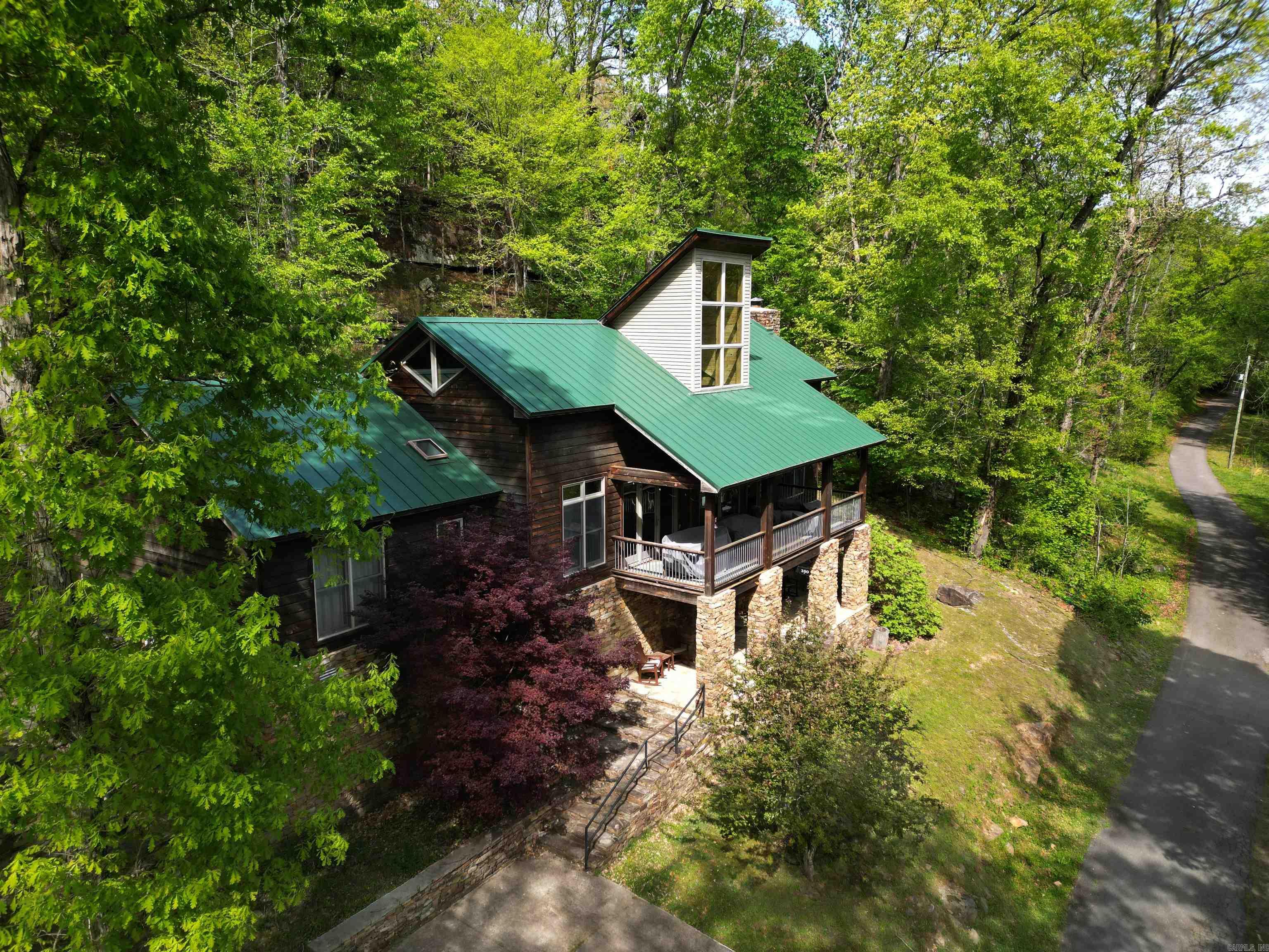 TROUT HAVEN - Residential