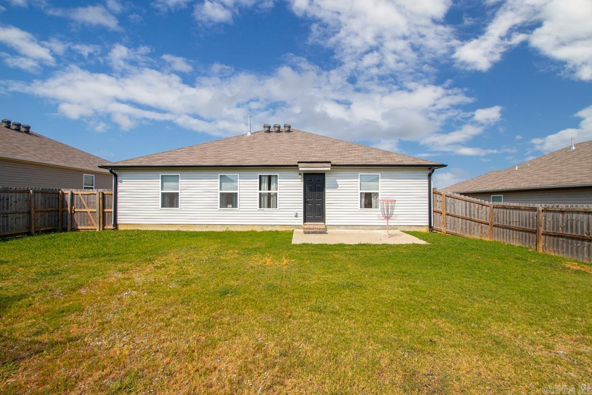 PARKWAY MEADOWS - Residential