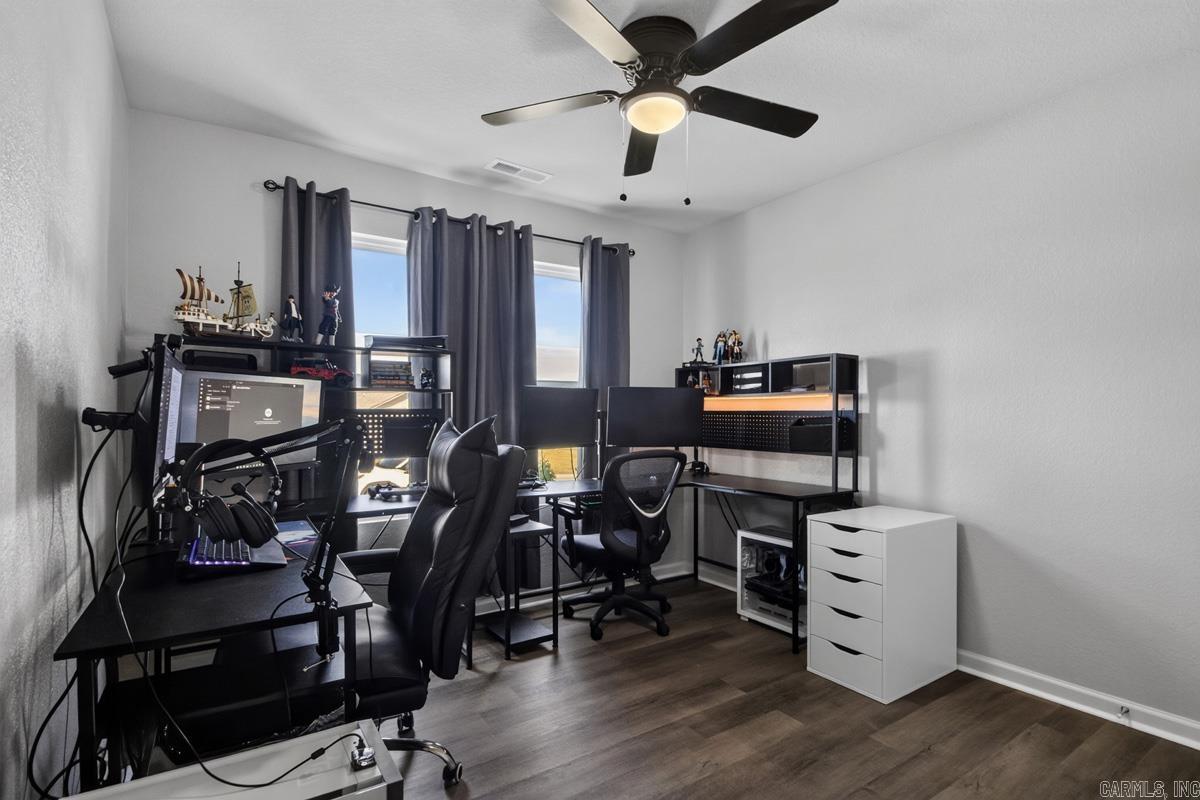 PARKWAY MEADOWS - Residential