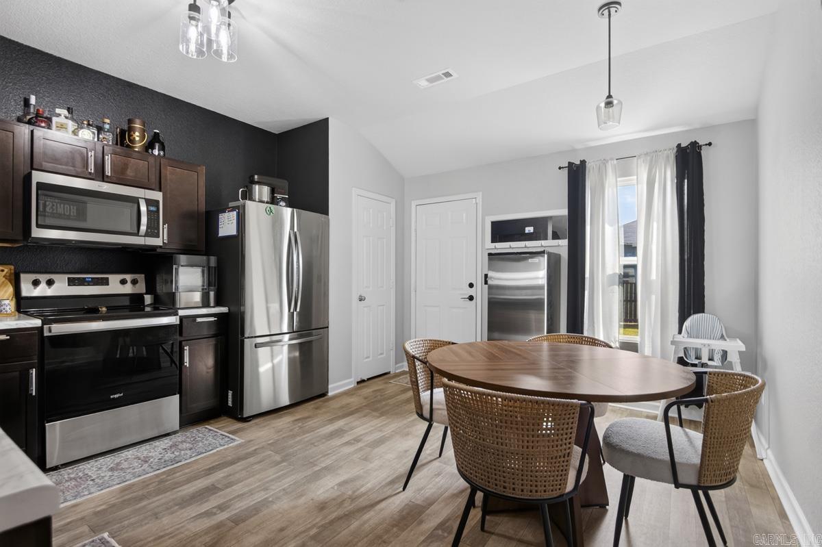 PARKWAY MEADOWS - Residential