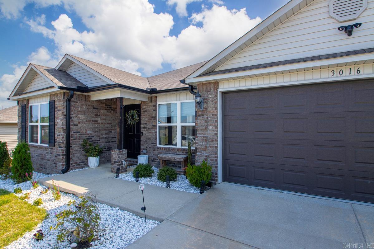 PARKWAY MEADOWS - Residential
