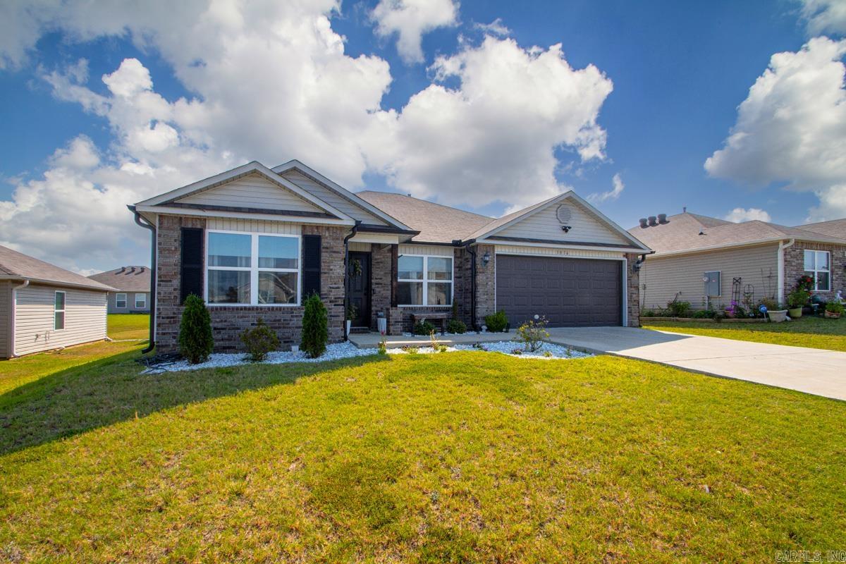 PARKWAY MEADOWS - Residential