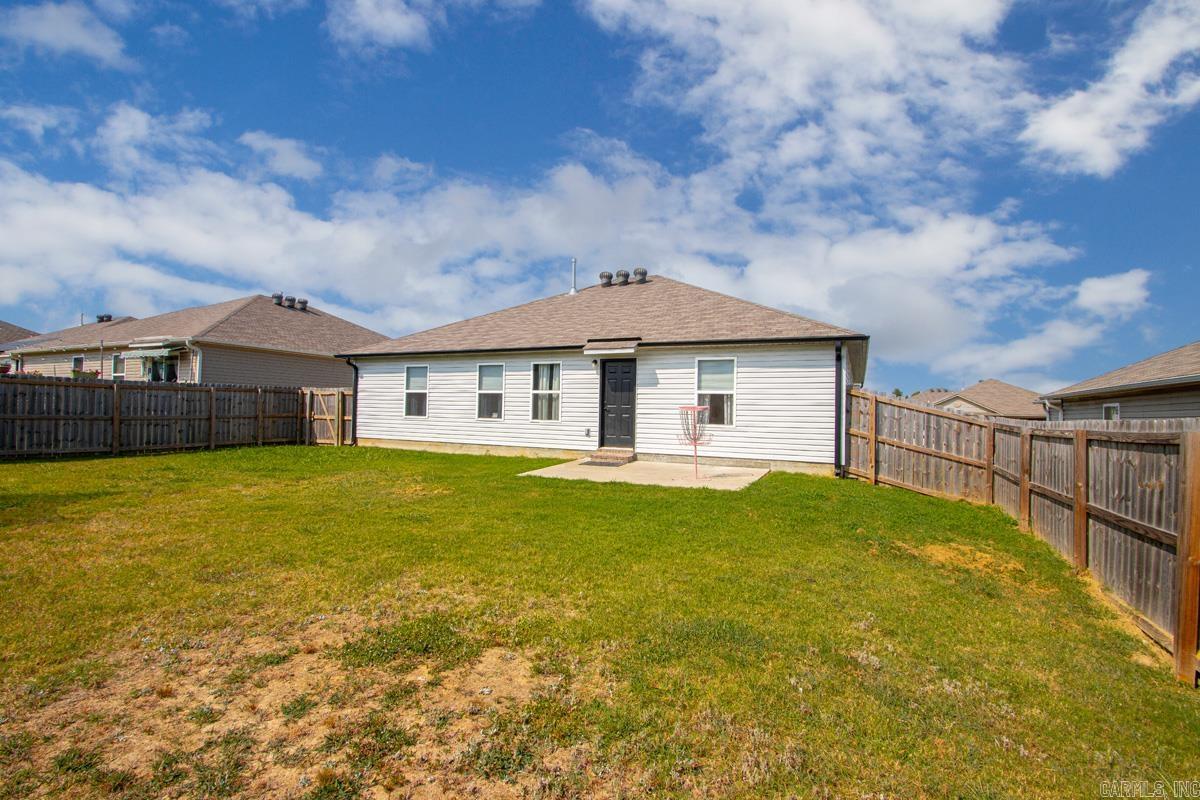 PARKWAY MEADOWS - Residential