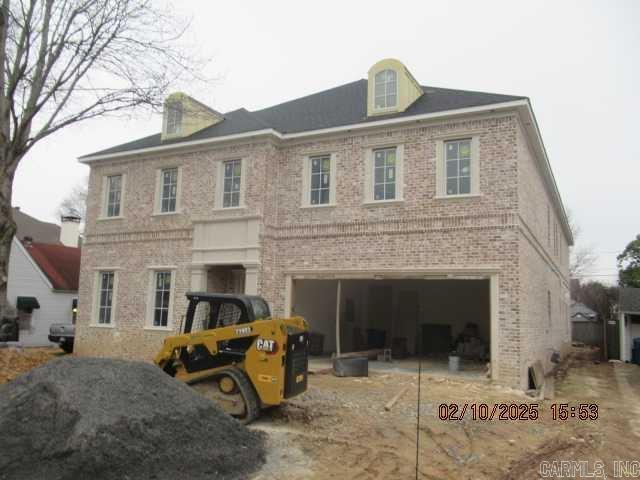 Spectacular New Construction Heights home. Gorgeous inside and out. Stunning decor and impeccable craftsmanship combine to offer the ultimate setting for family living and entertaining in the Heights. Spacious living areas with soaring ceiling and top of the line amenities. Extraordinary gourmet kitchen with beautiful slab counter tops and custom designed cabinetry and painting. Luxurious primary suite on the main level with deluxe bath and divine walk in closet. Upstairs: 4 large bedrooms and 3 1/2 baths. Exercise rm, Fabulous media/playroom Covered terrace with drop down screen overlooking gorgeous landscape.