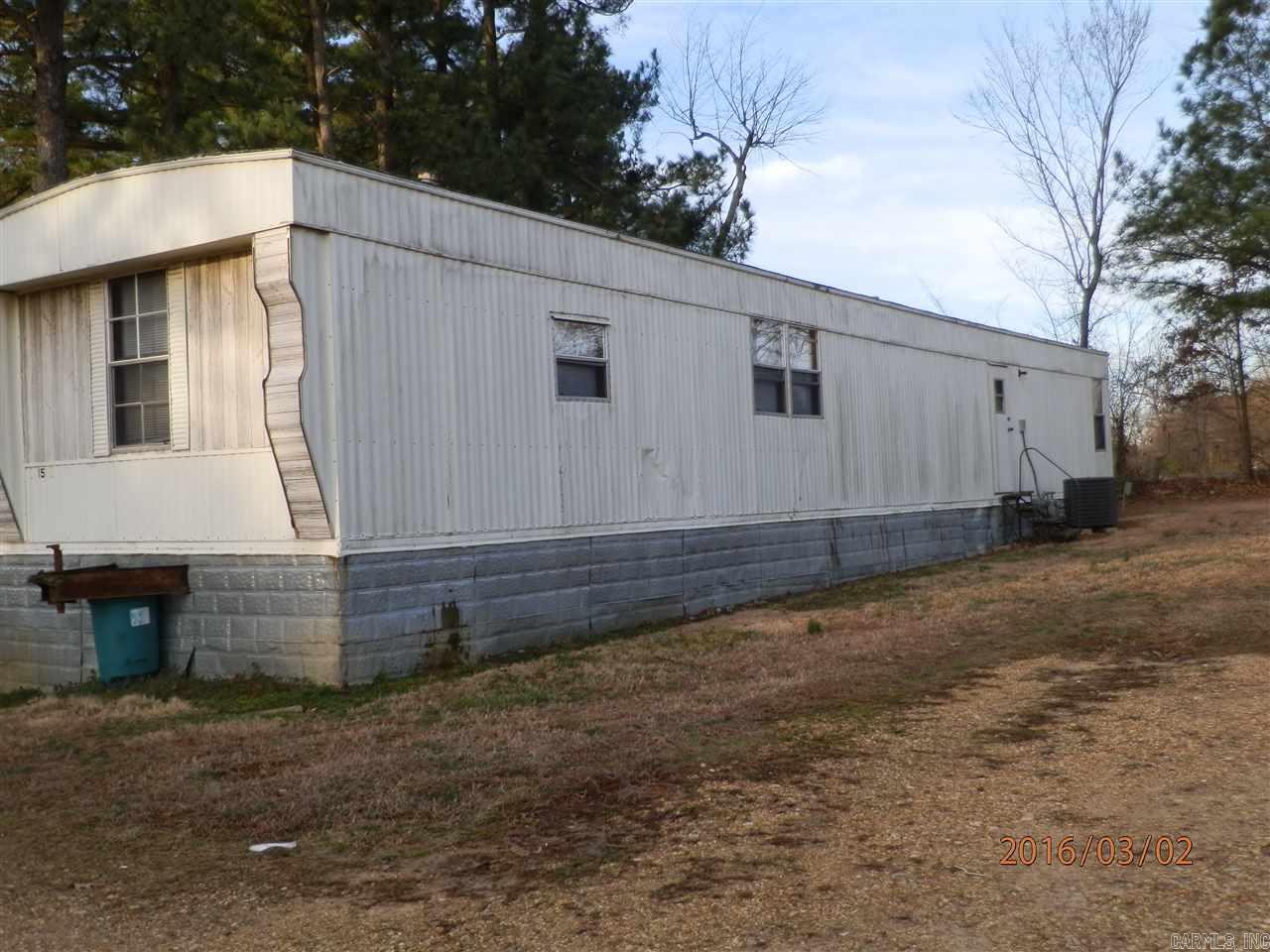 Convenient location for some local industries or those commuting to Jonesboro. Well maintained mobile home in mobile home park. Fridge and gas range provided. Gas central heat, central air. Washer and dryer hookups. Water bill included in rent. Interested persons must apply with Property Manager. Application required. Non-refundable application fee charged for tenant screening.