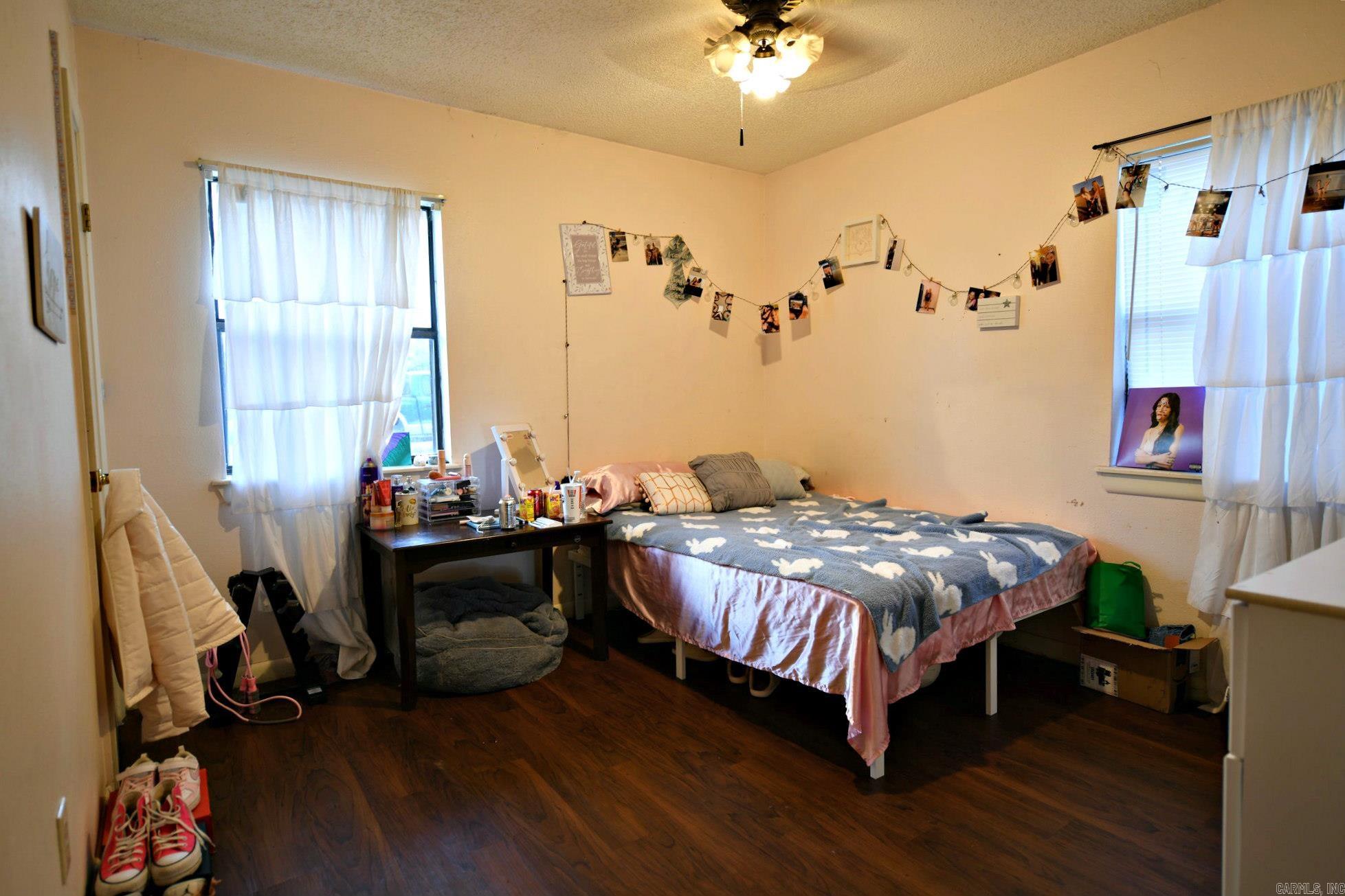 Halls Second - Residential