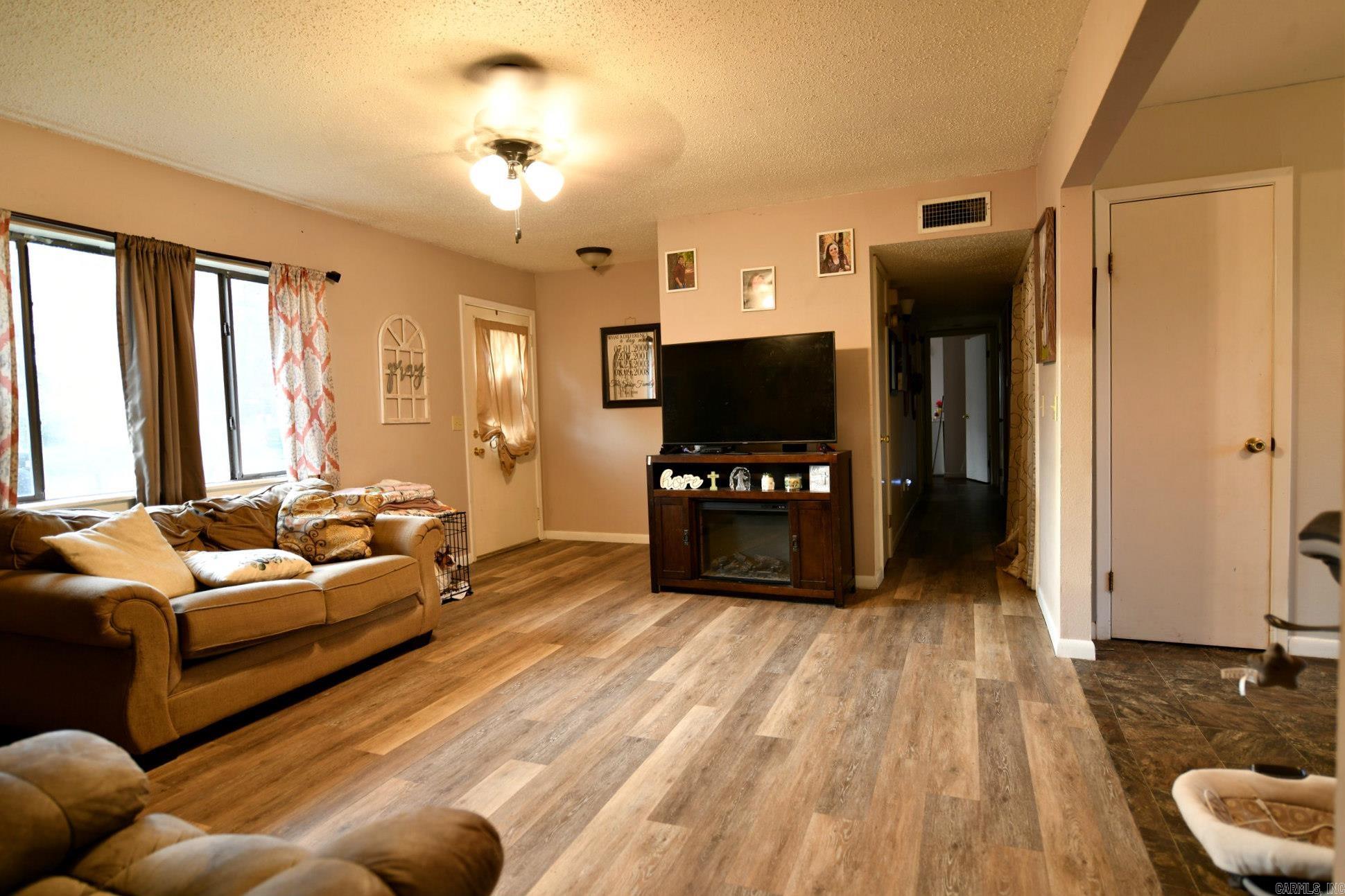 Halls Second - Residential