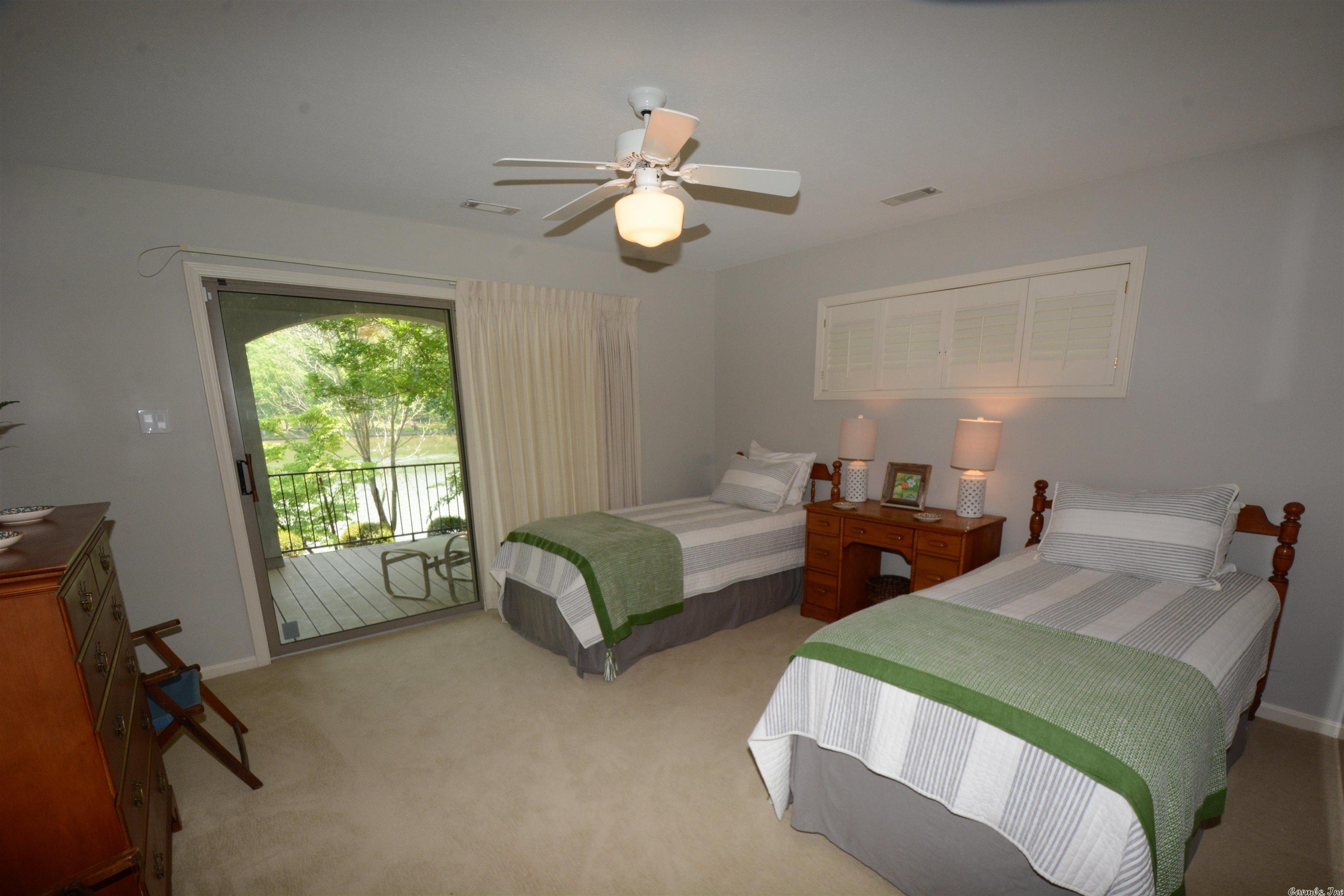 LAKECREST - Residential