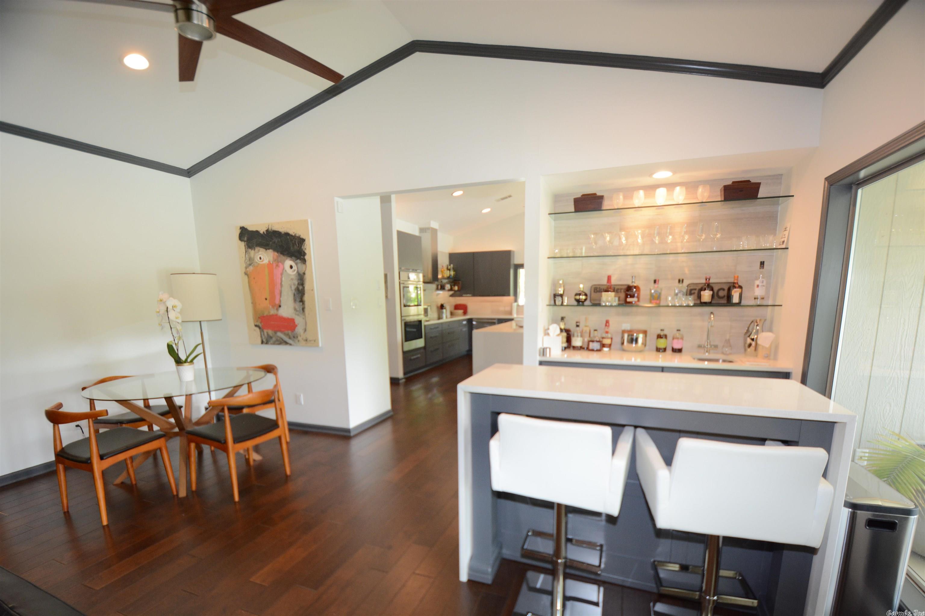 LAKECREST - Residential