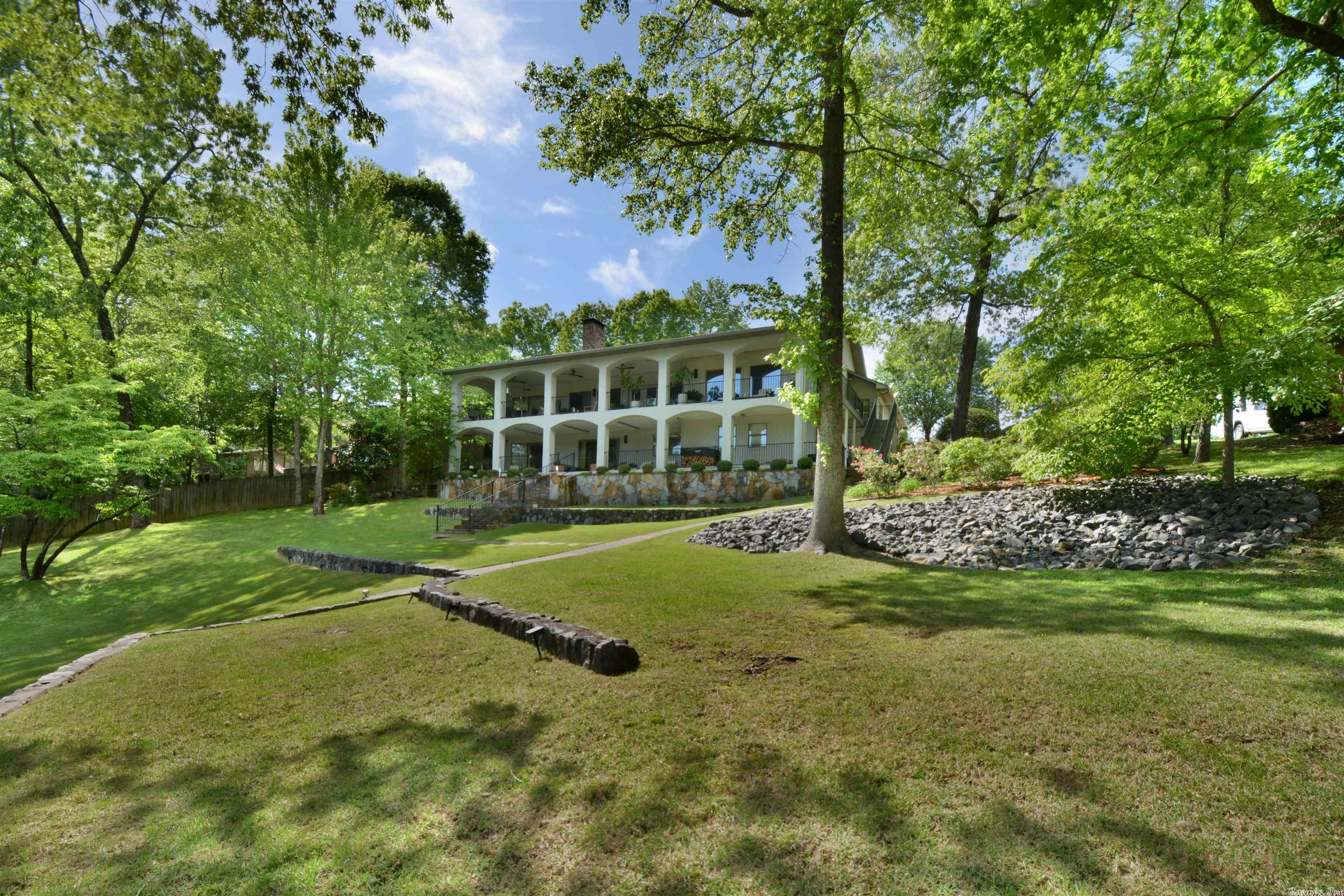 LAKECREST - Residential