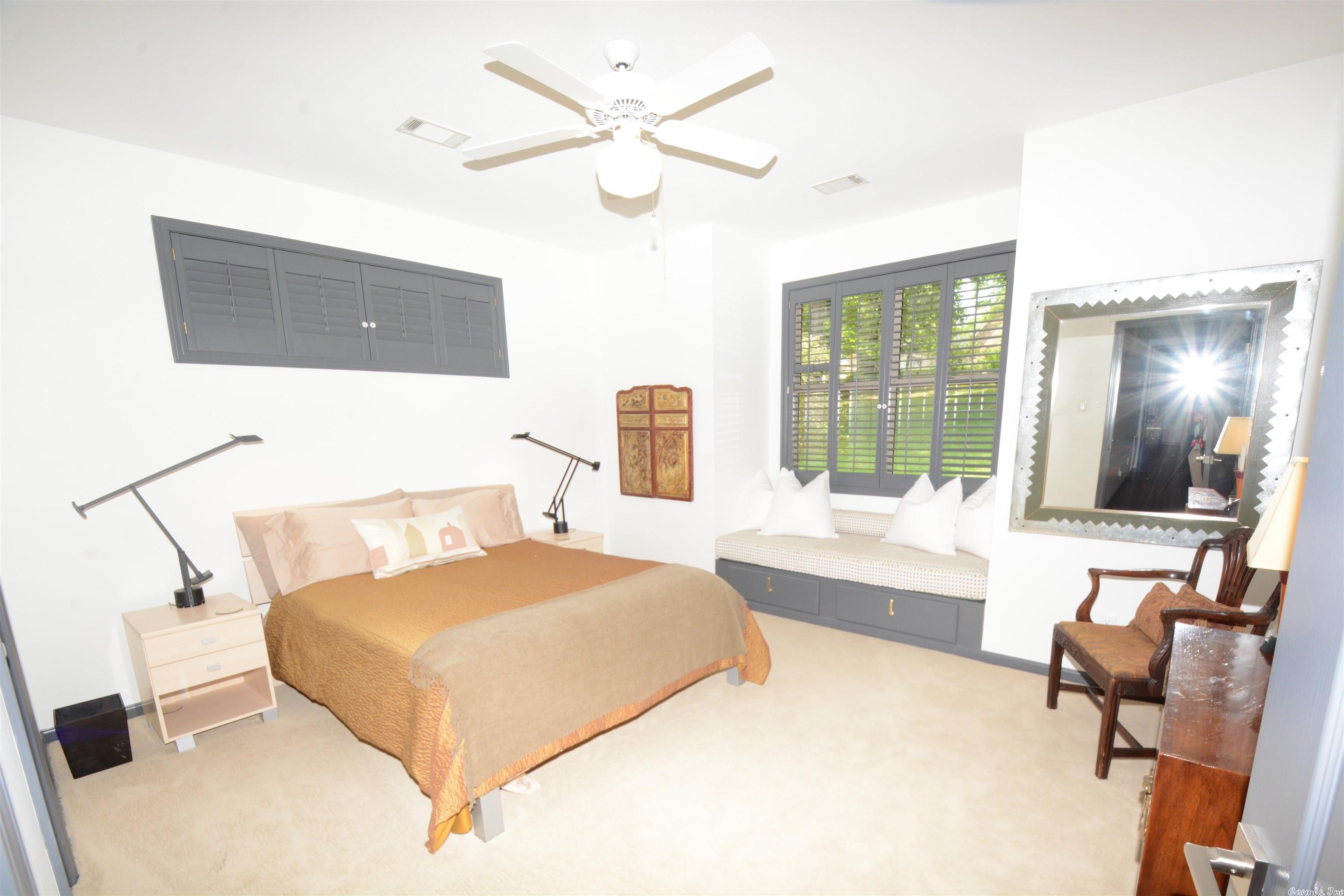 LAKECREST - Residential