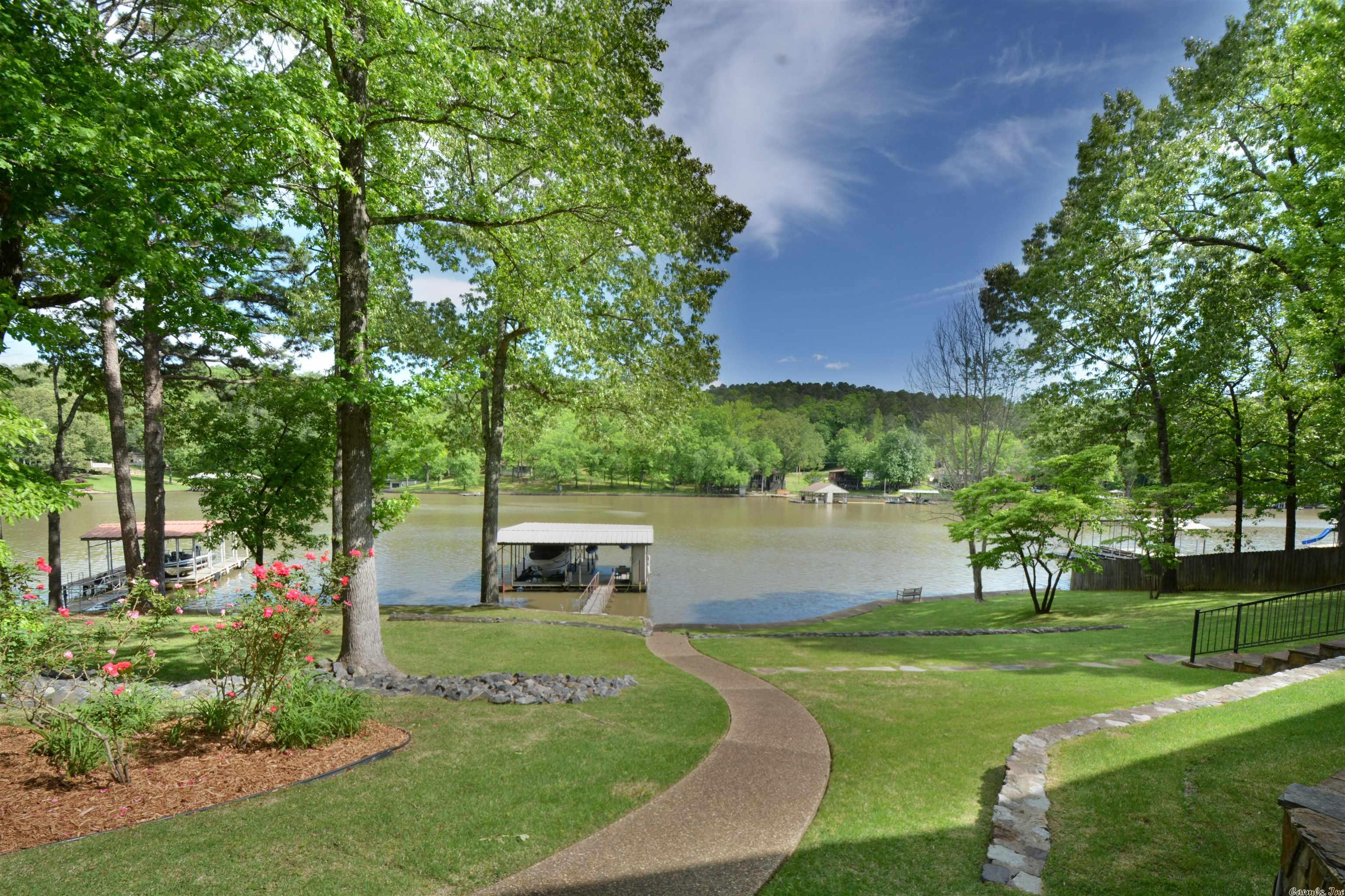 LAKECREST - Residential