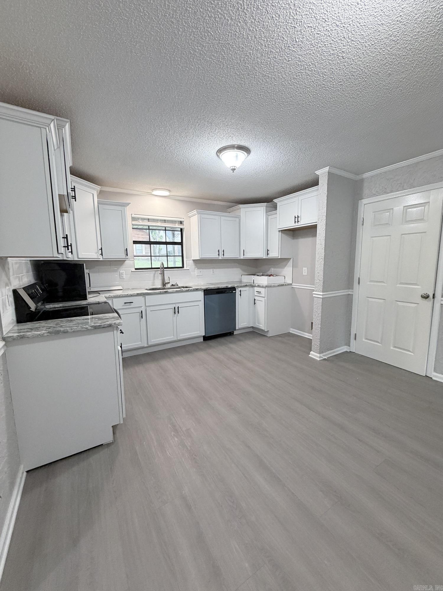 Steward Manor - Residential