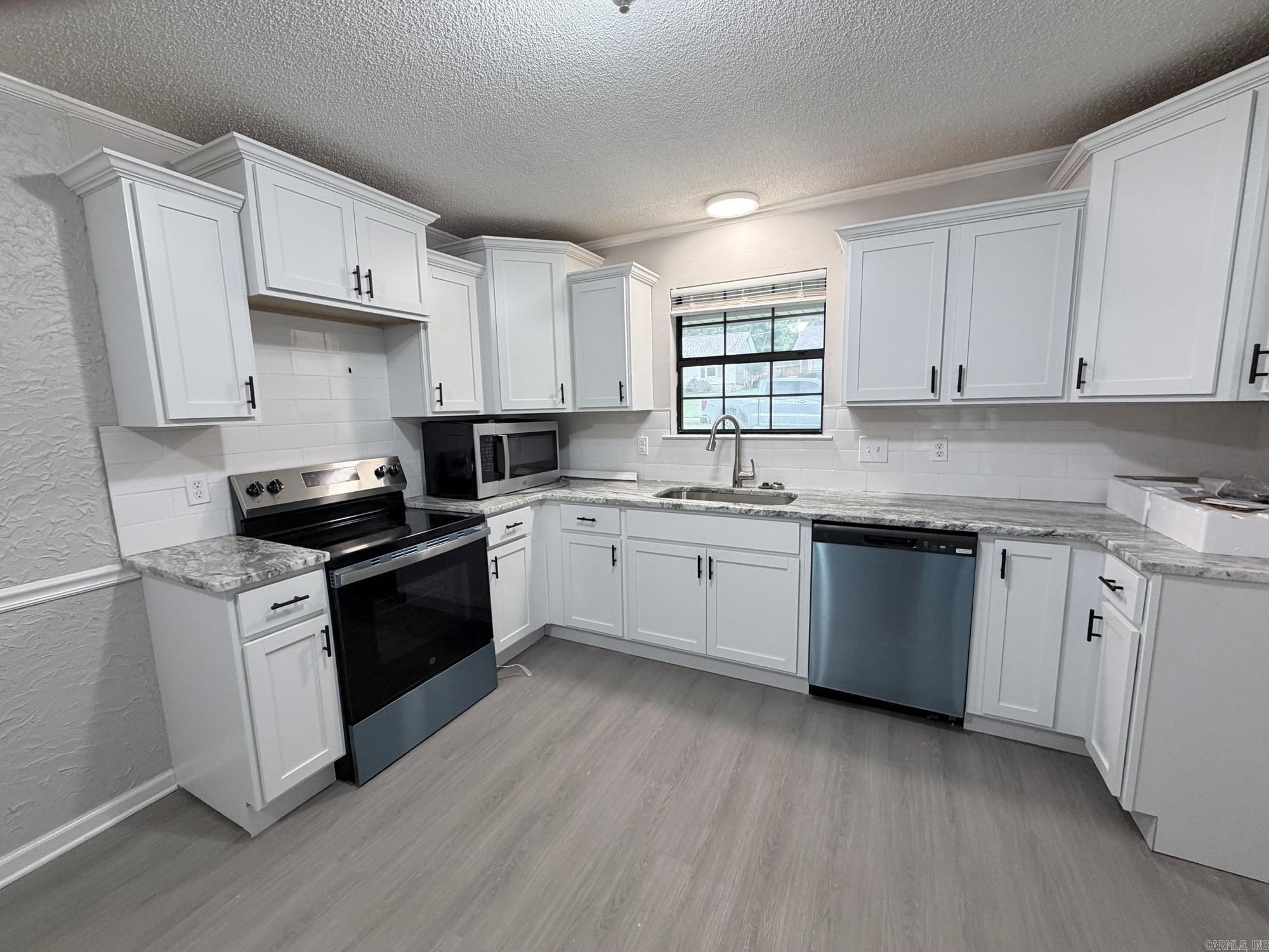 Steward Manor - Residential