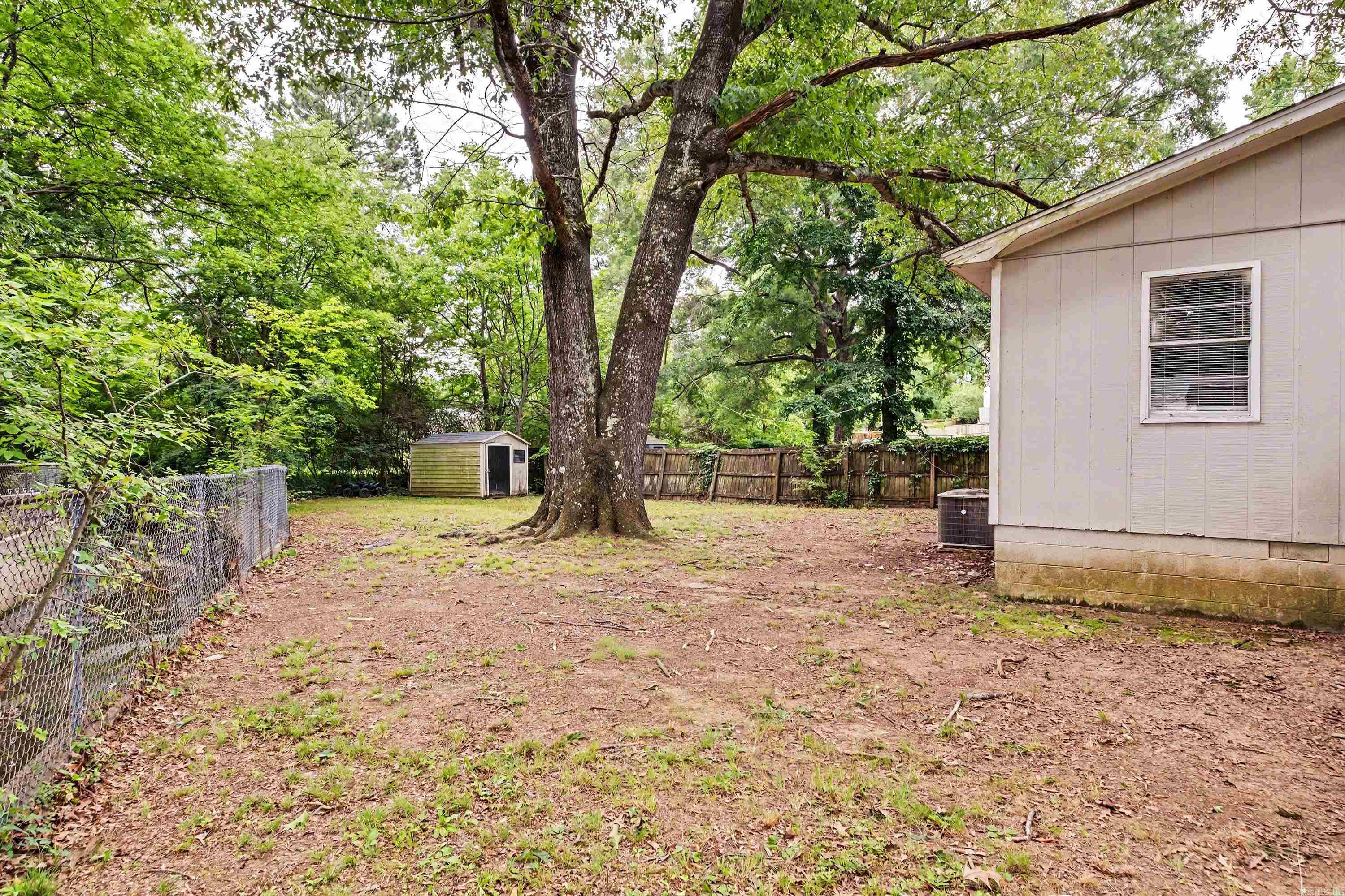 BARROW JOHN - Residential