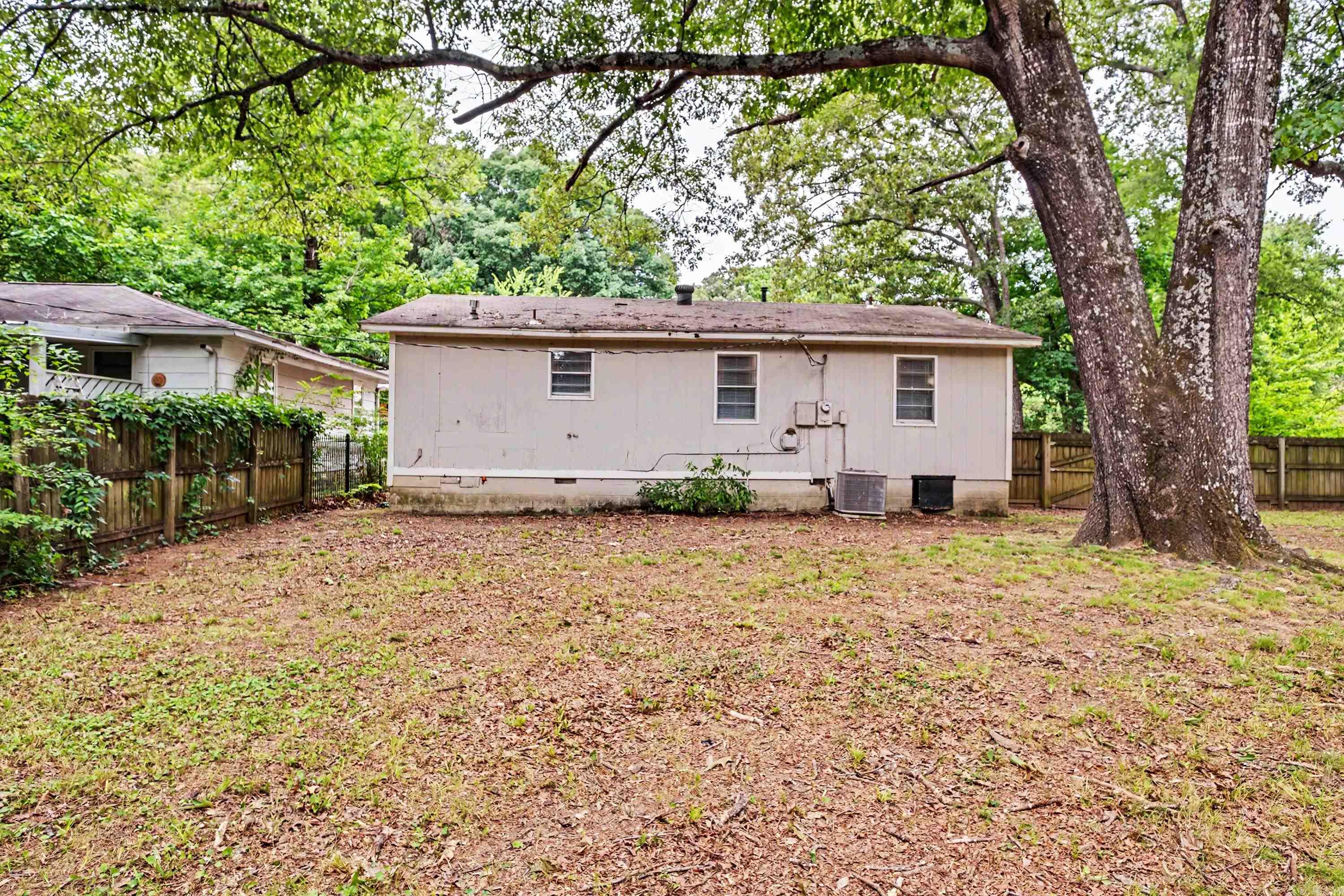 BARROW JOHN - Residential